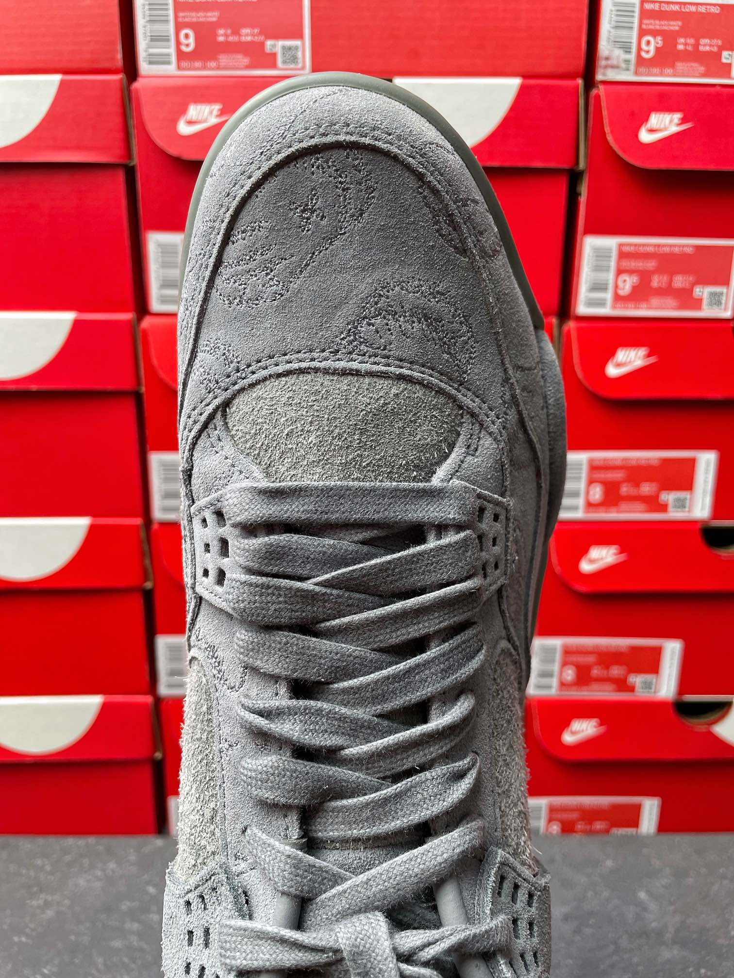 GX Batch-Kaws × Air Joredan 4 Grey