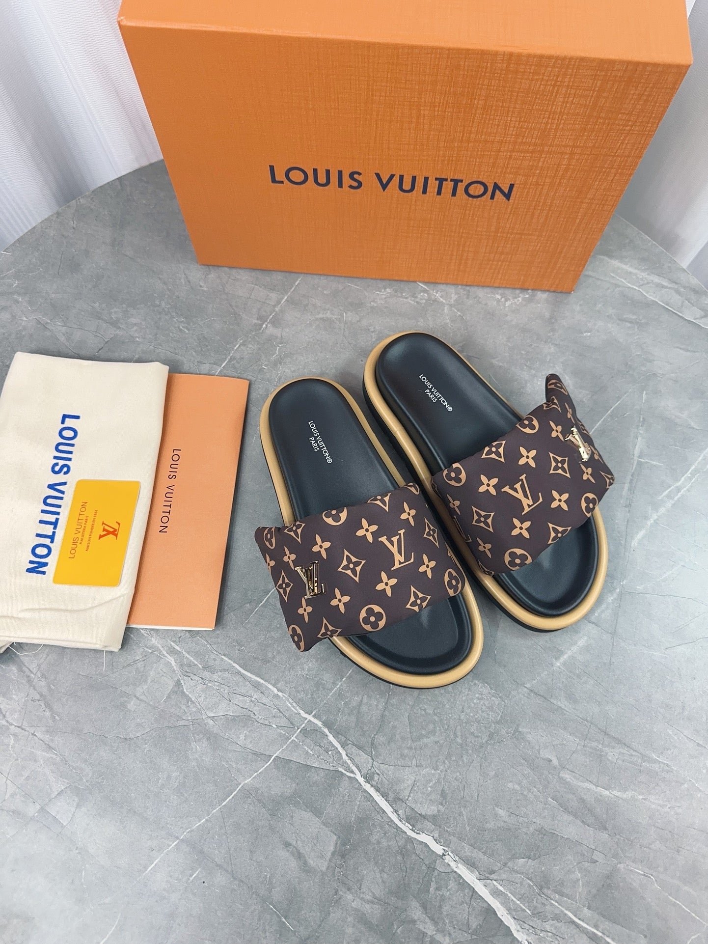 LuxluxHouse Best Quality Sandals Louis Vuitton