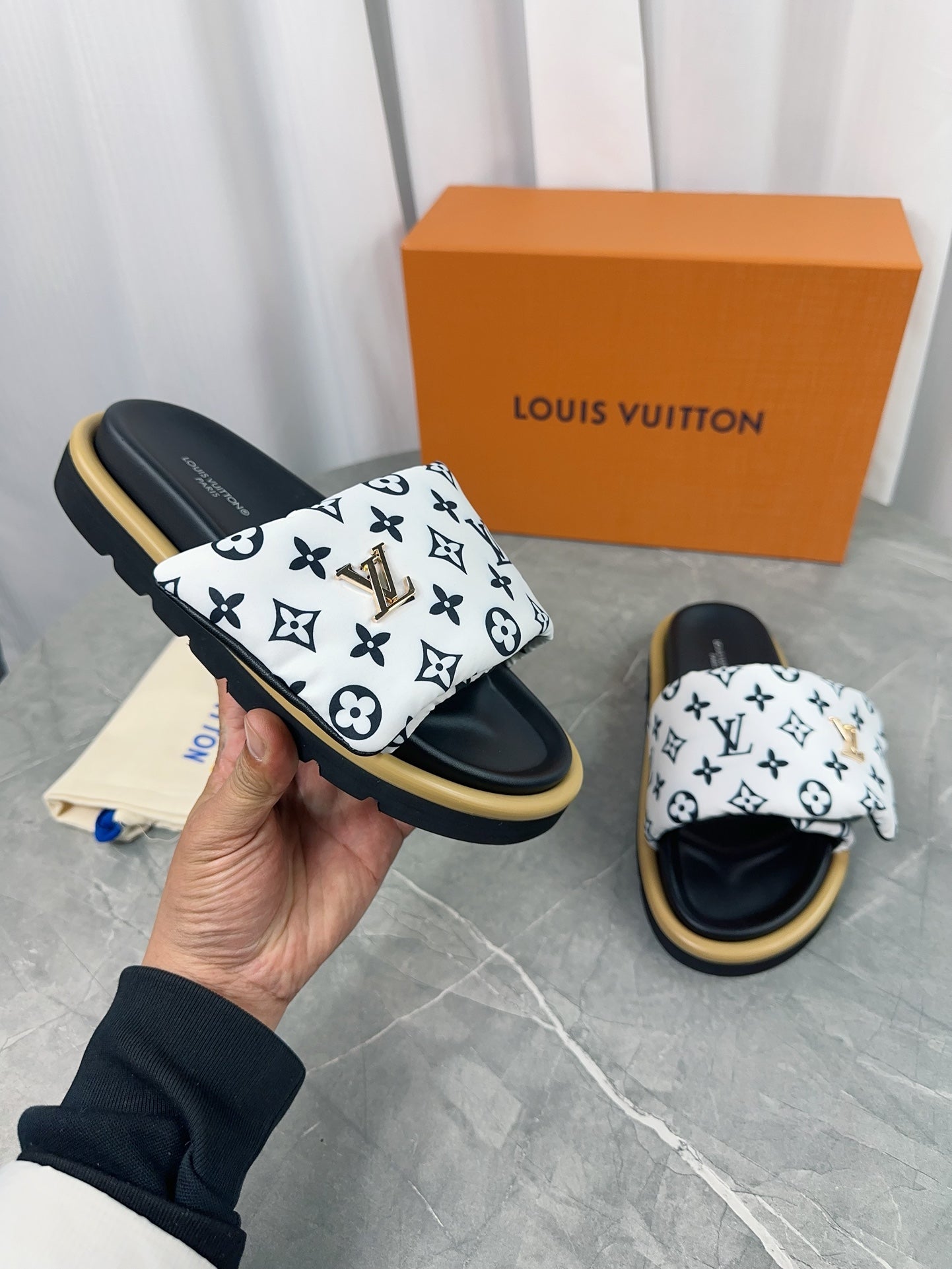 LuxluxHouse Best Quality Sandals Louis Vuitton
