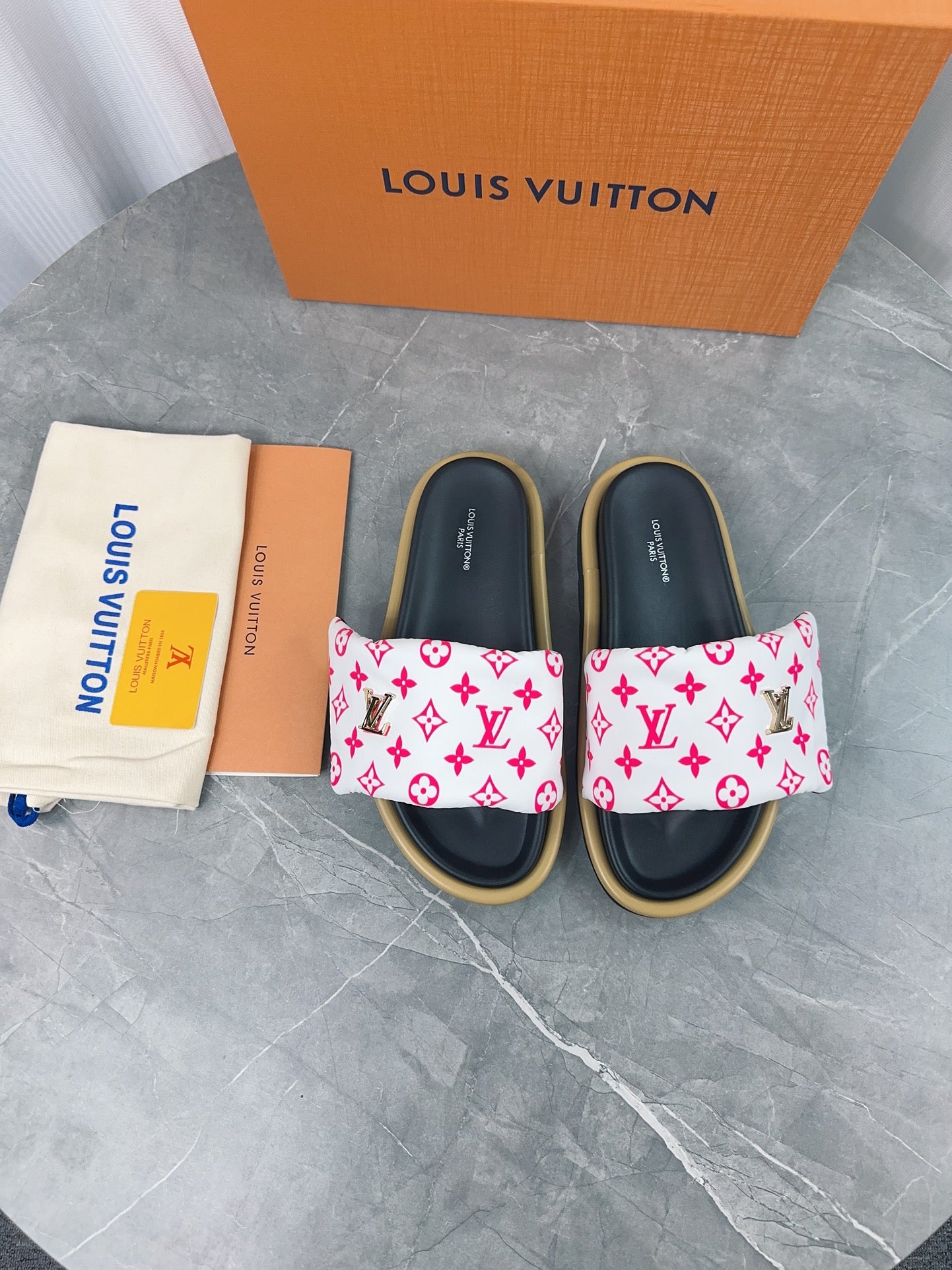 LuxluxHouse Best Quality Sandals Louis Vuitton
