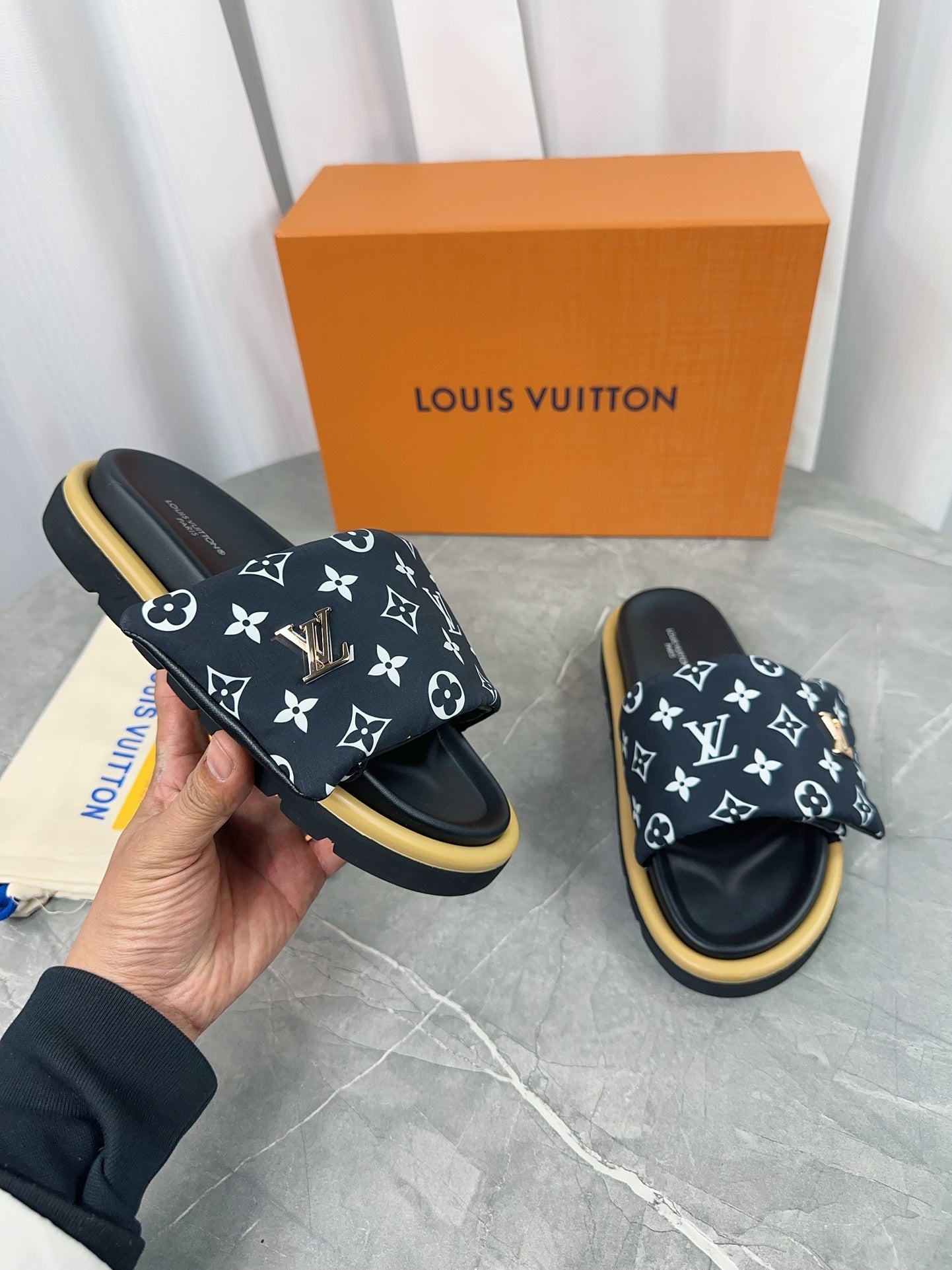 LuxluxHouse Best Quality Sandals Louis Vuitton