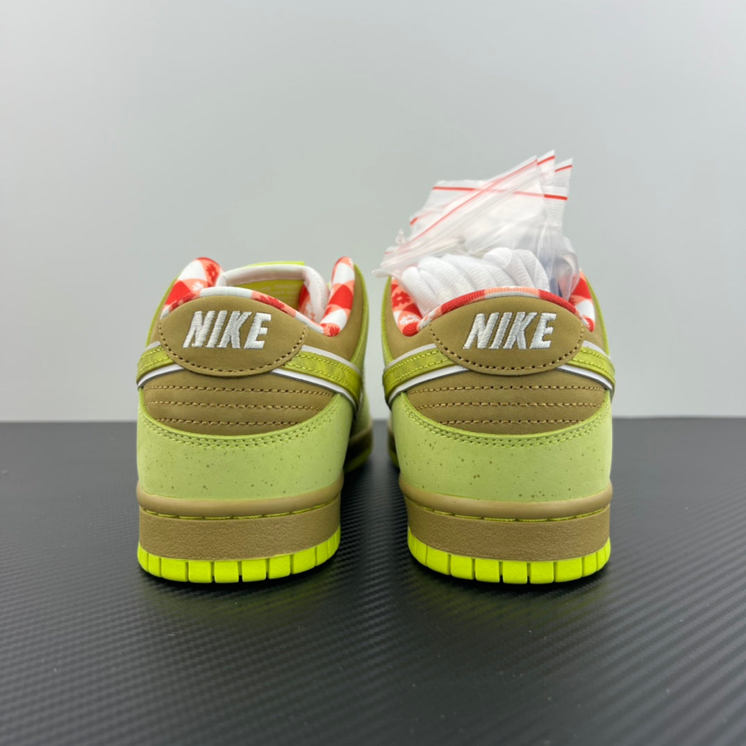 AY Batch-Concepts x NK SB Dunk Low "Fluorescent Green Lobster"