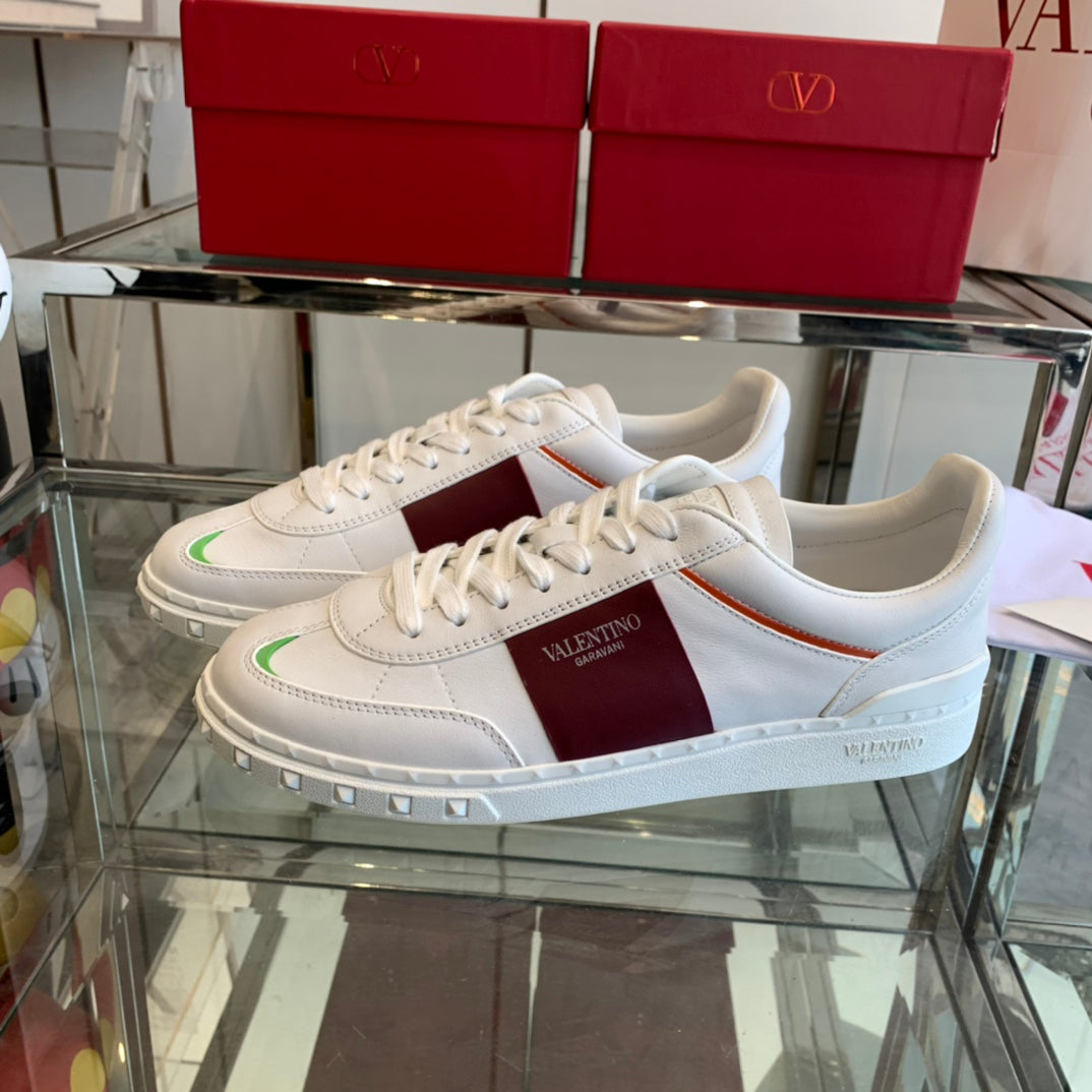 LuxluxHouse Best Quality Shoes Valentino