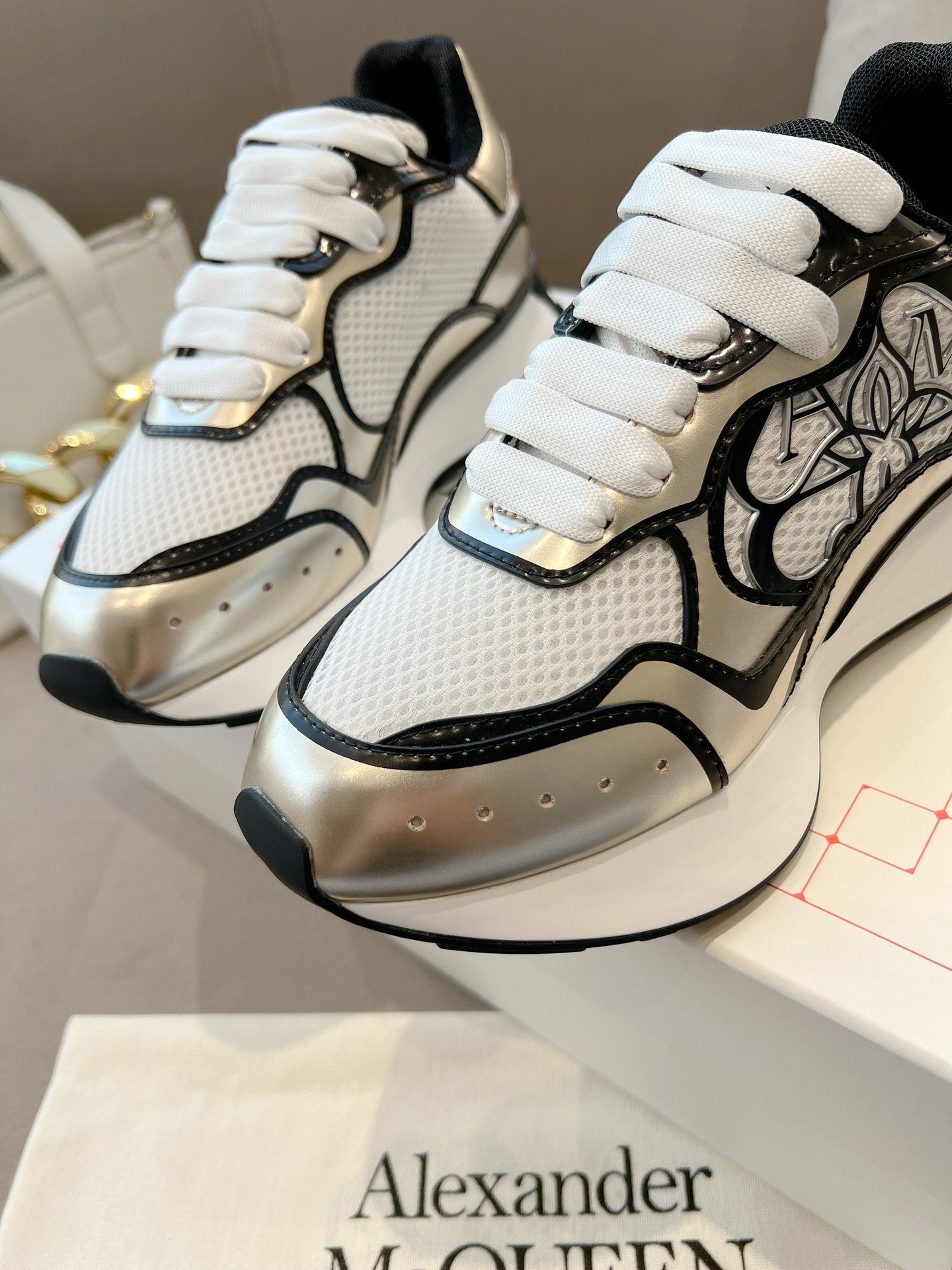 LuxluxHouse Best Quality Shoes Alexander McQueen