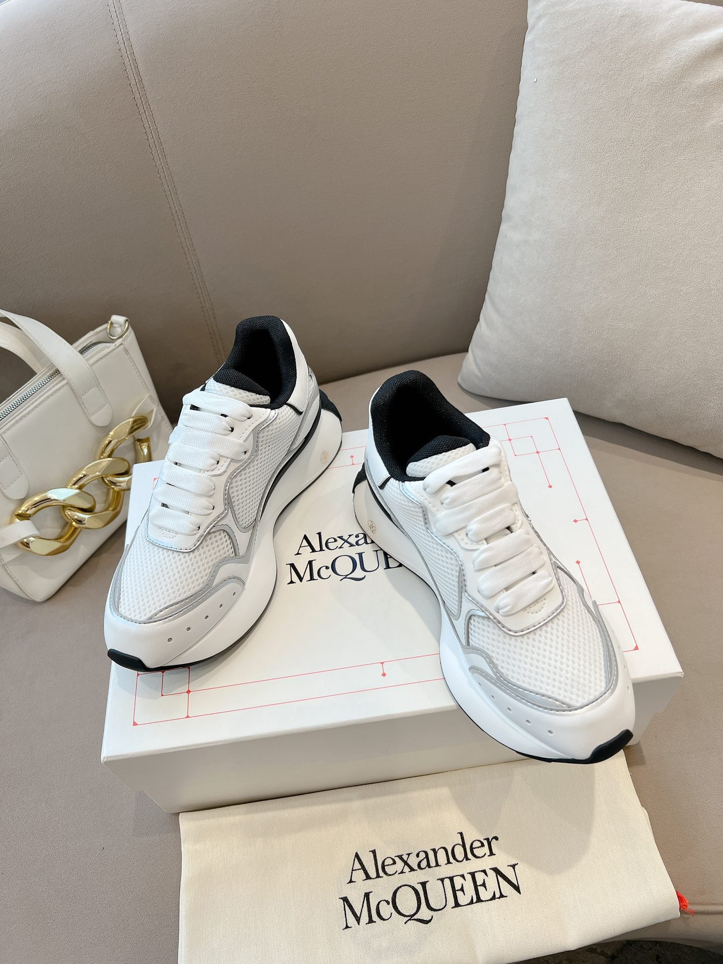 LuxluxHouse Best Quality Shoes Alexander McQueen