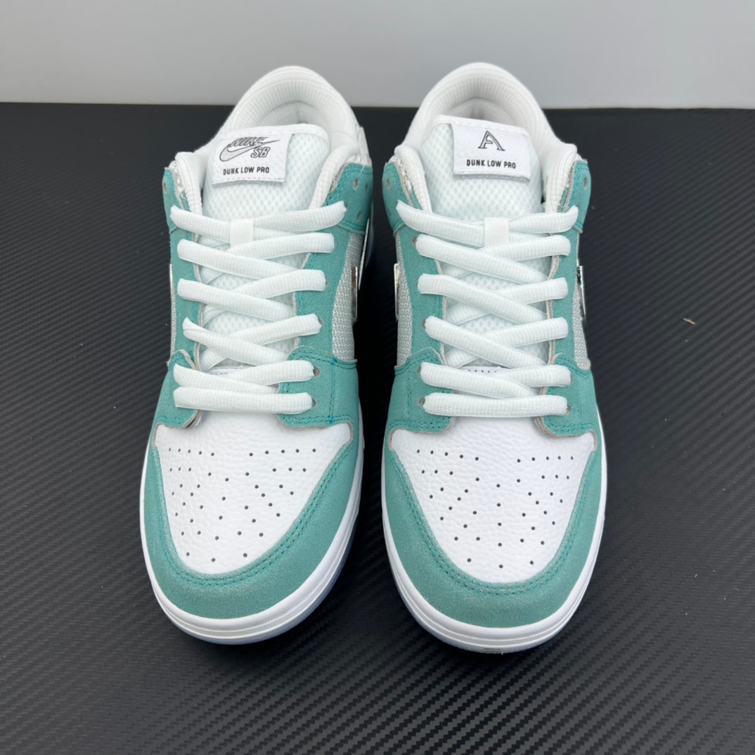 AY Batch-APRIL SKATEBOARDS x NK Dunk SB Low "White and Multi- Color"