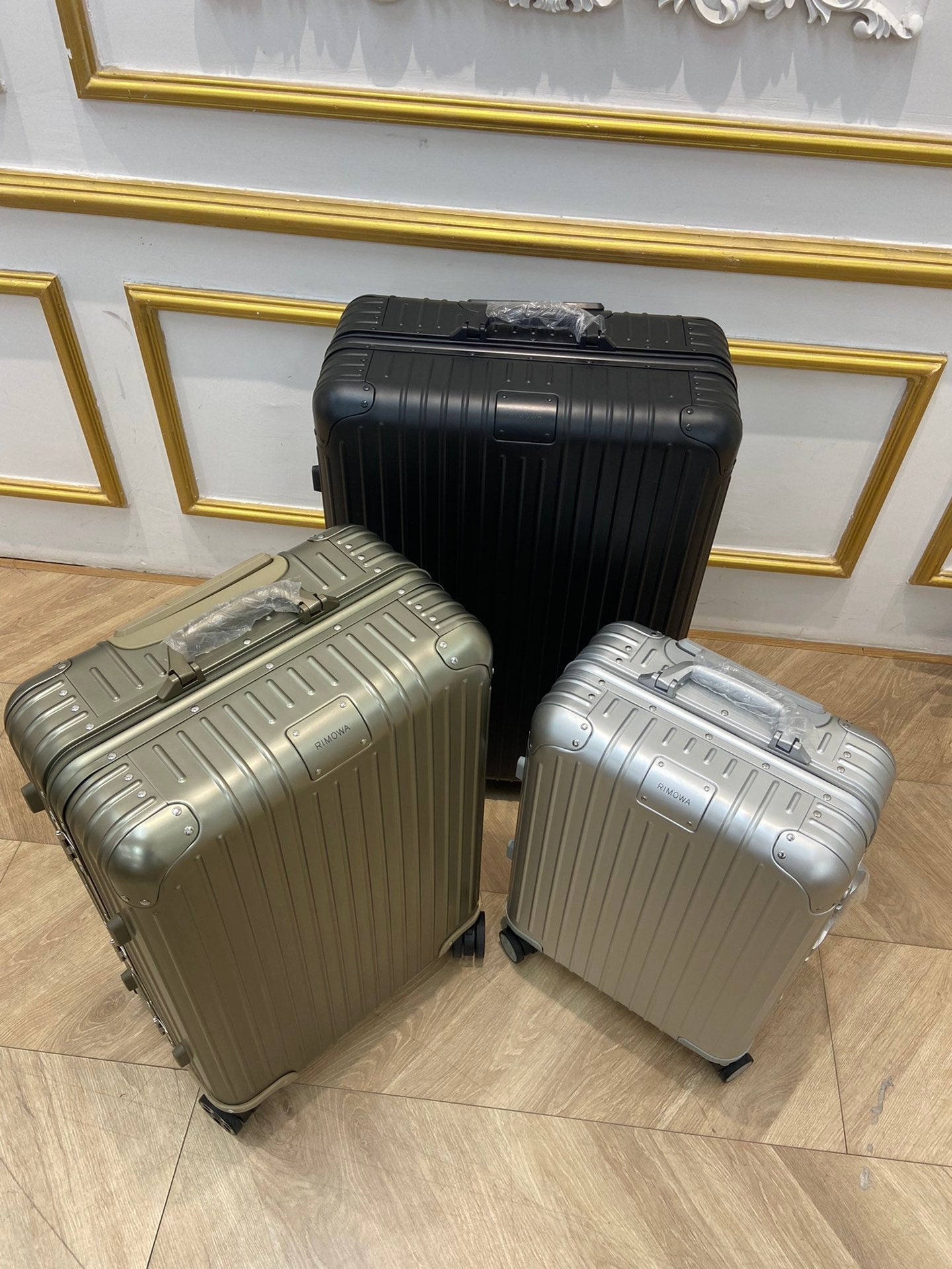 LuxluxHouse Best Quality Bags Luggage