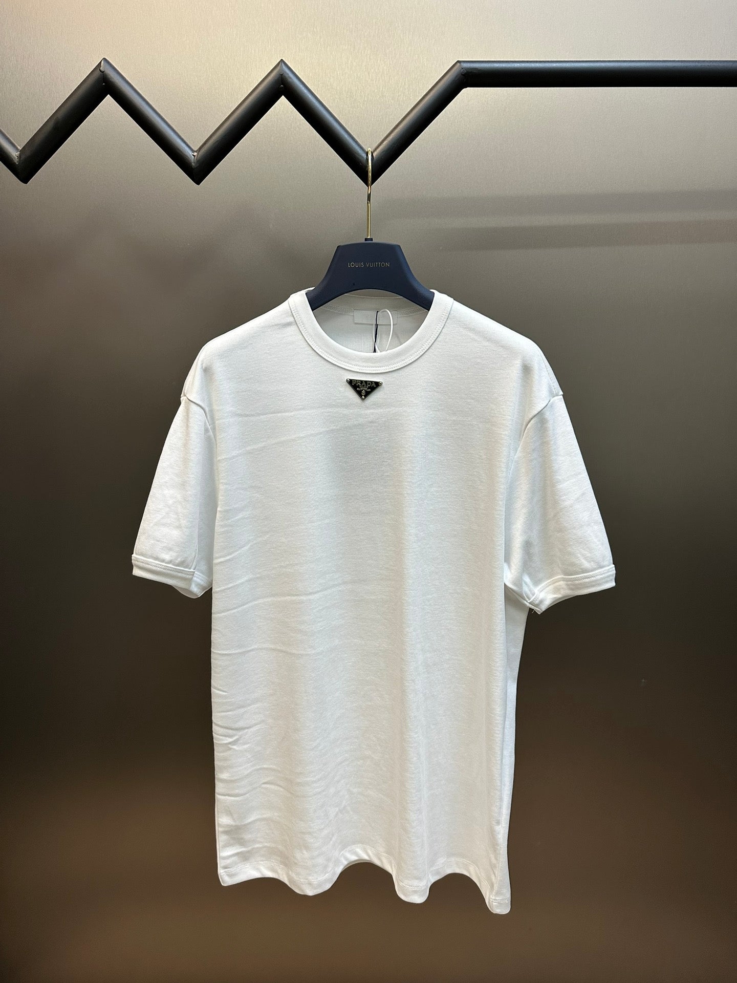 LuxluxHouse Best Quality Clothes T-shirt Prada