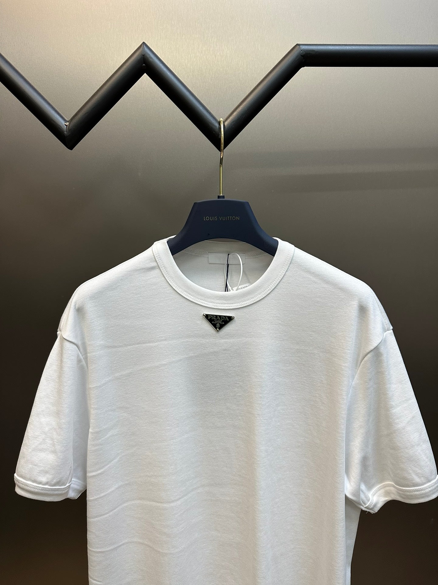 LuxluxHouse Best Quality Clothes T-shirt Prada