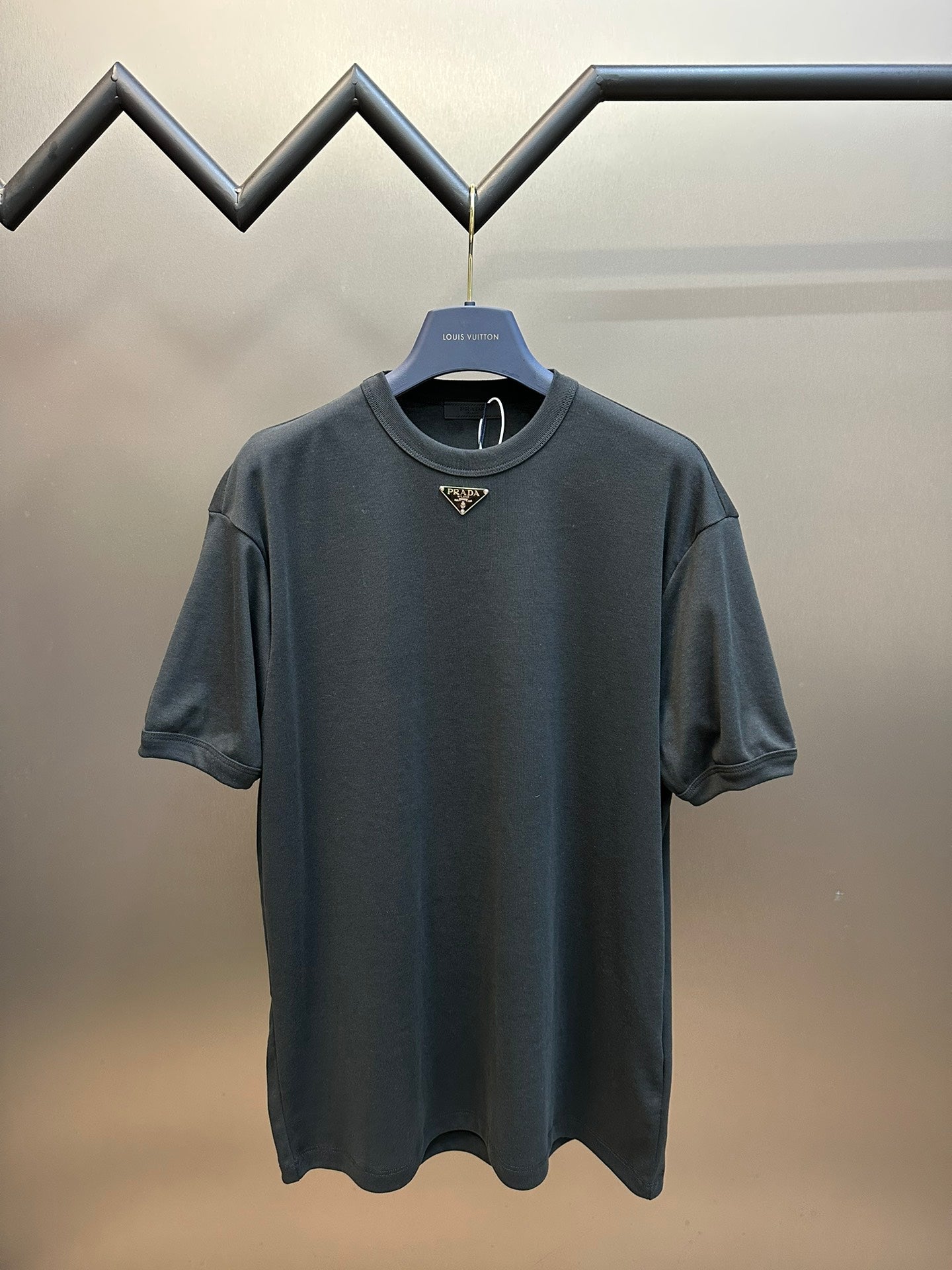 LuxluxHouse Best Quality Clothes T-shirt Prada