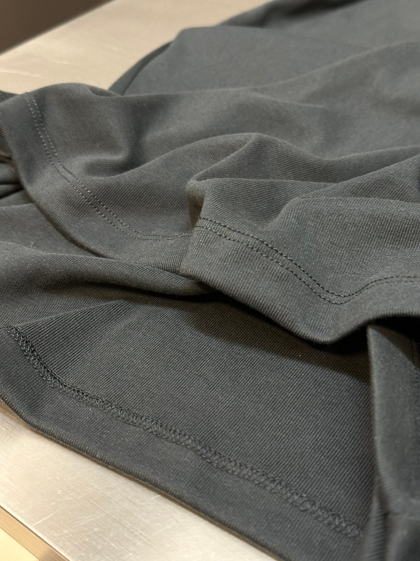 LuxluxHouse Best Quality Clothes T-shirt Prada