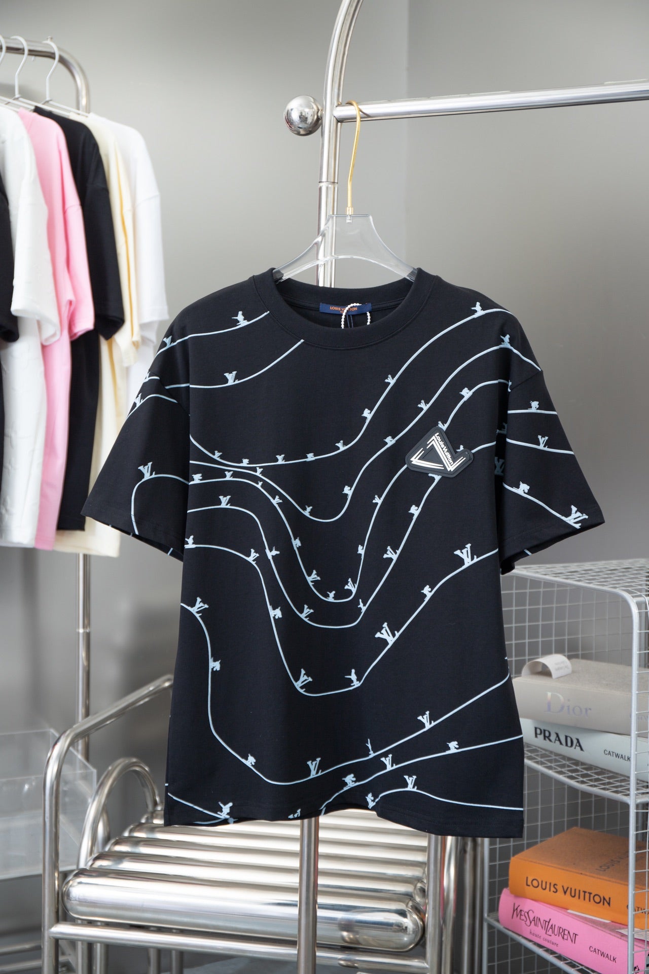 LuxluxHouse Louis Vuitton T-shirt NO.3