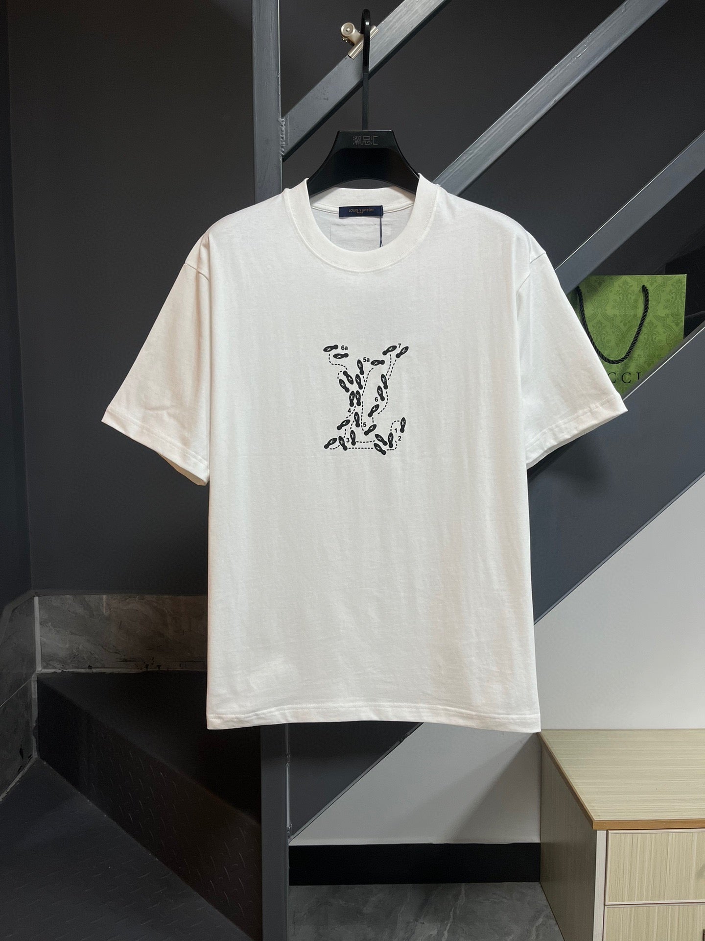 LuxluxHouse Louis Vuitton T-shirt NO.3