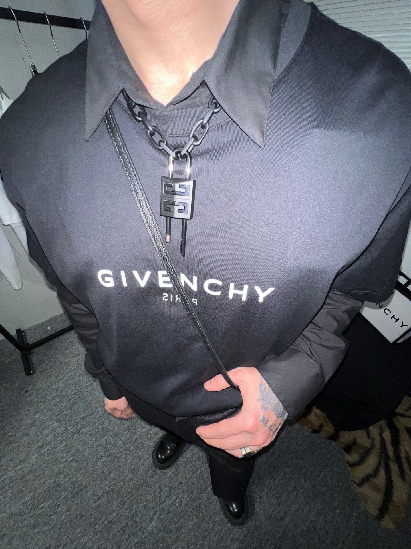 LuxluxHouse Best Quality Clothes Givenchy T-shirt