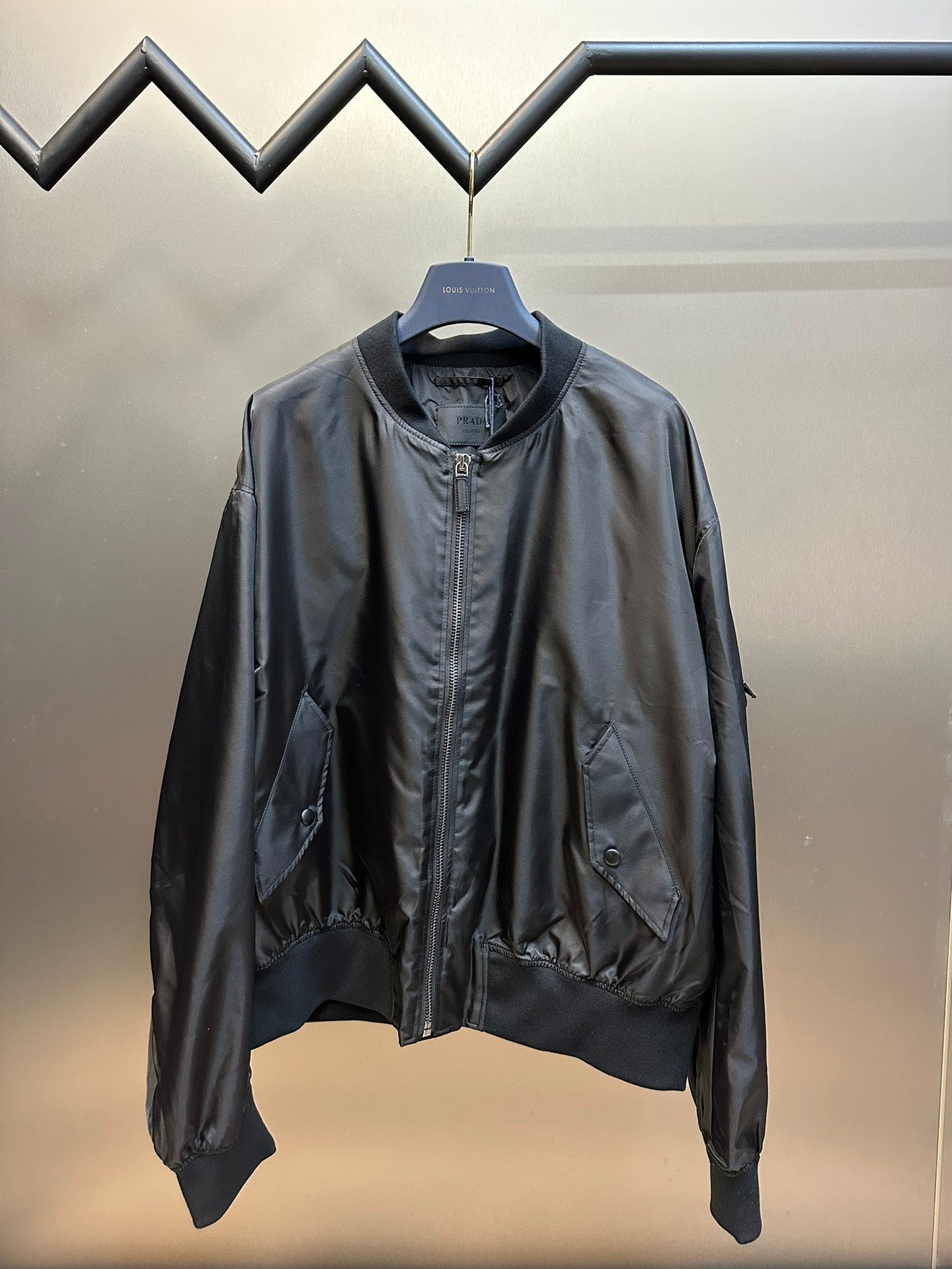 LuxluxHouse Prada Coats & Jackets NO.1