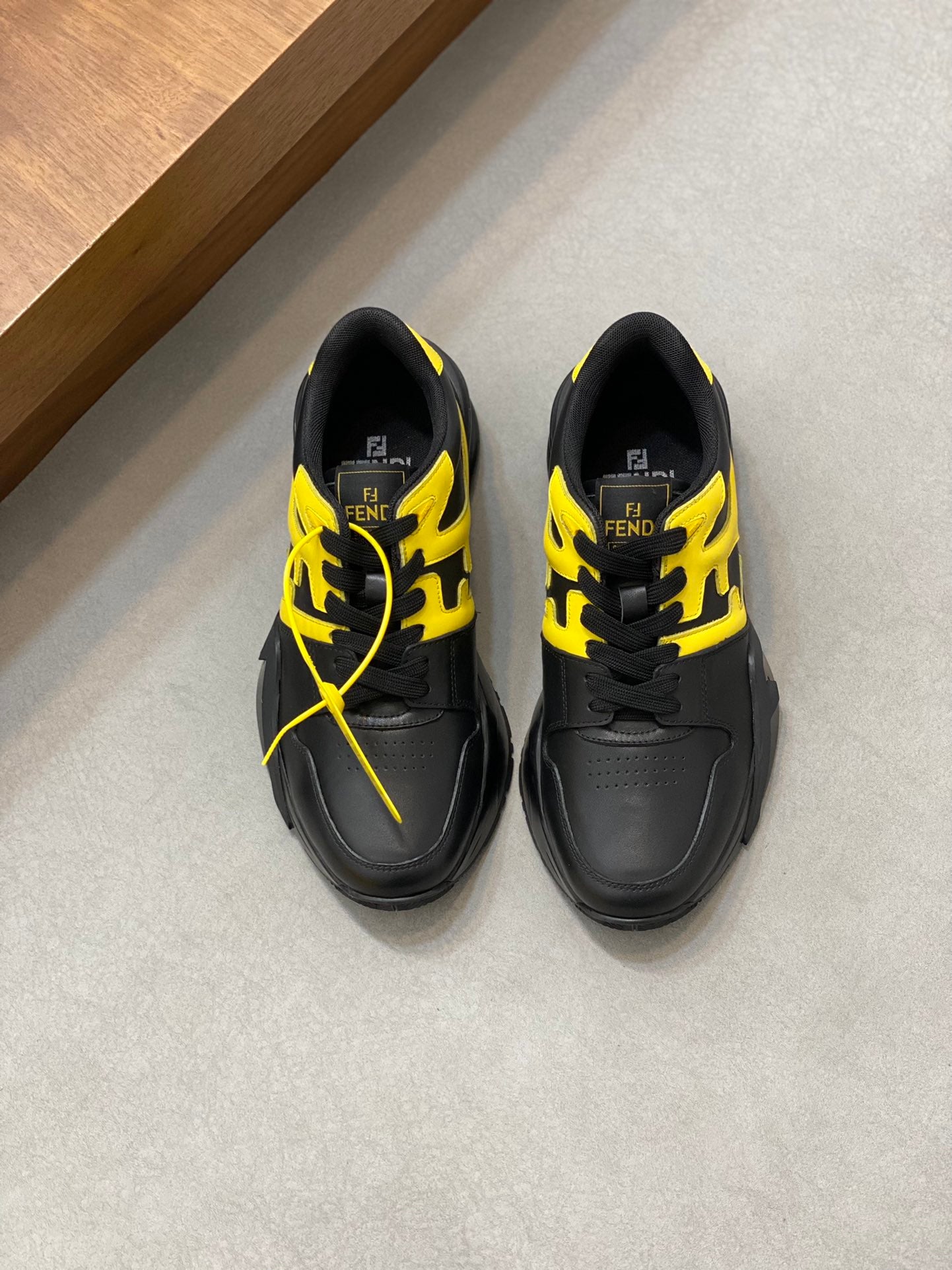 LuxluxHouse Best Quality Shoes Fendi
