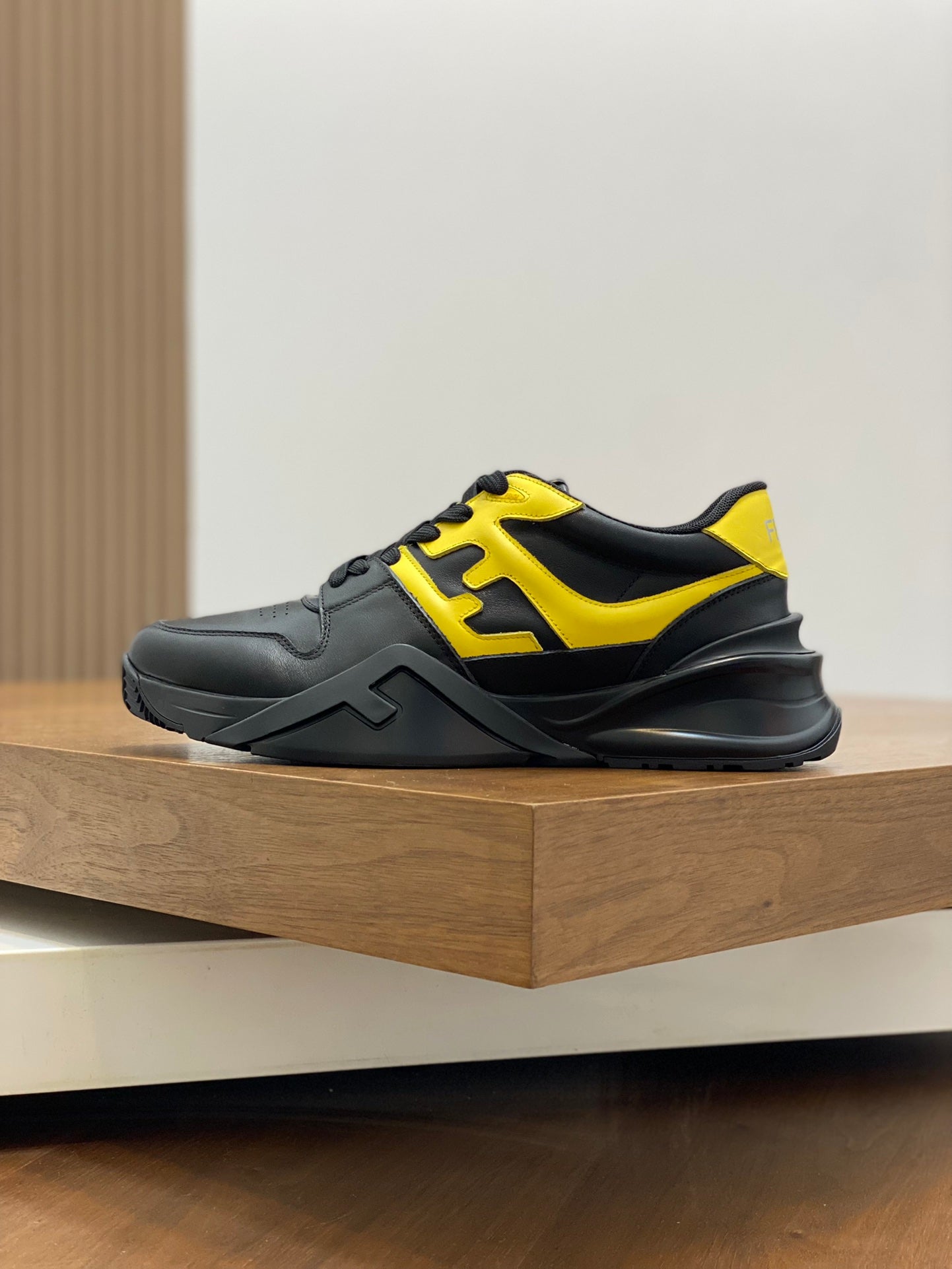 LuxluxHouse Best Quality Shoes Fendi