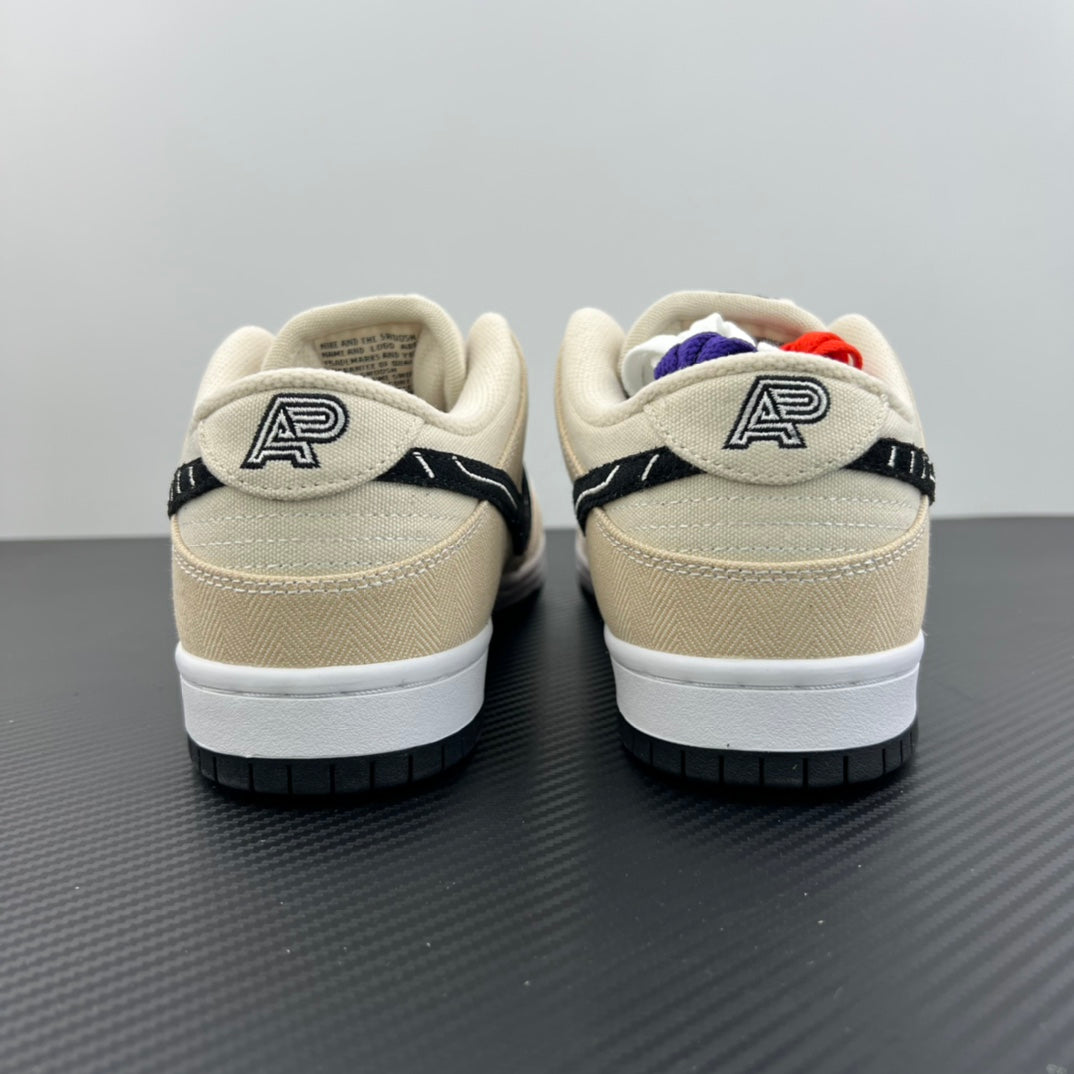 AY Batch-Albino & Preto x NK Dunk SB Low Pro "Pearl White"