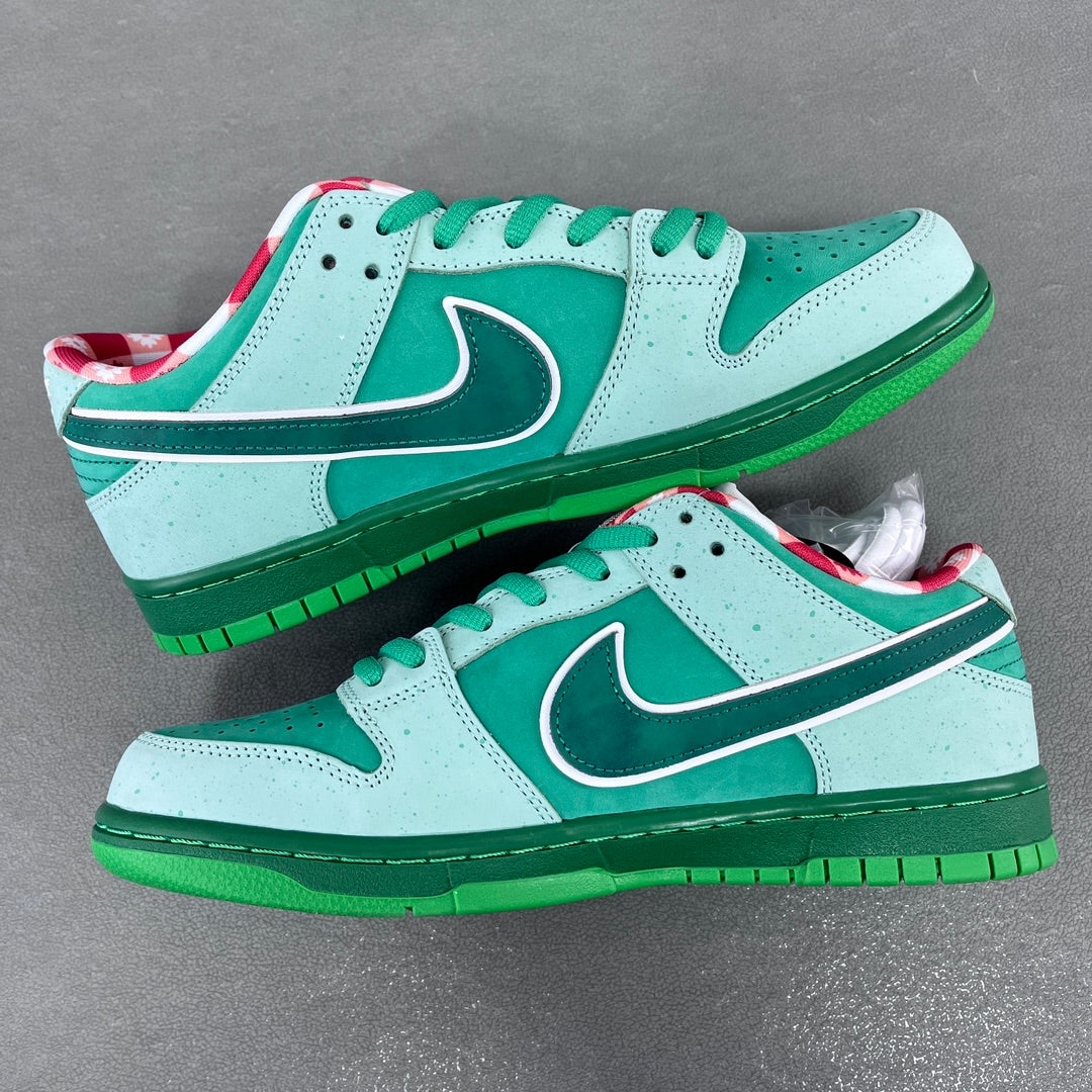 AY Batch-Concepts x NK SB Dunk Low "Seaweed Green Lobster"