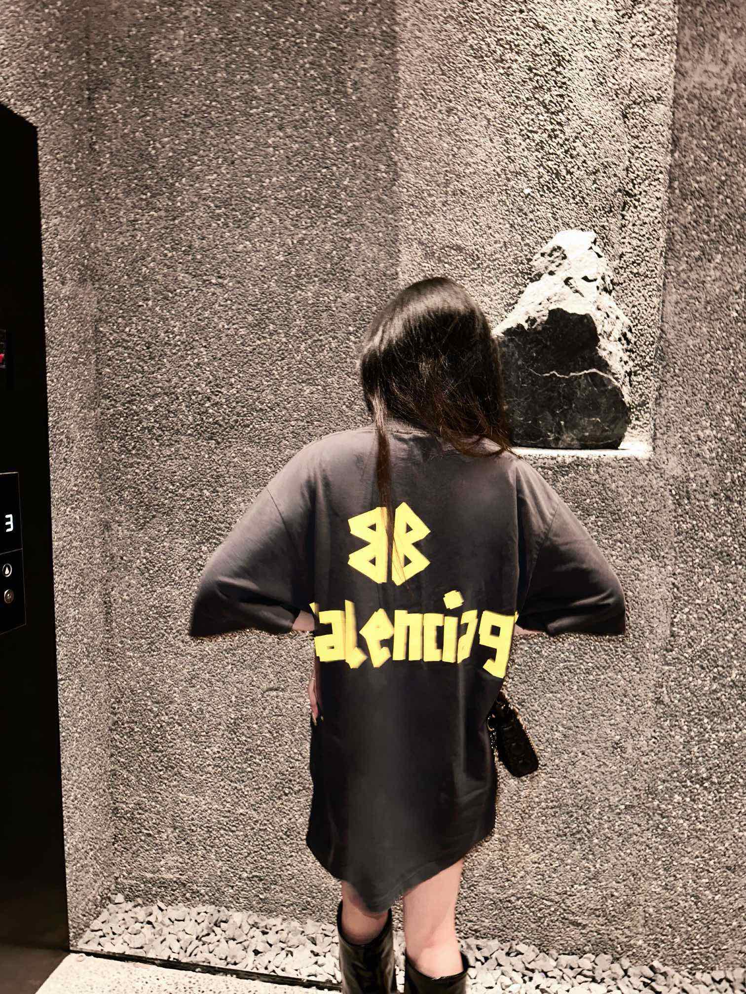 LuxluxHouse Best Quality Clothes Balenciaga T-shirt