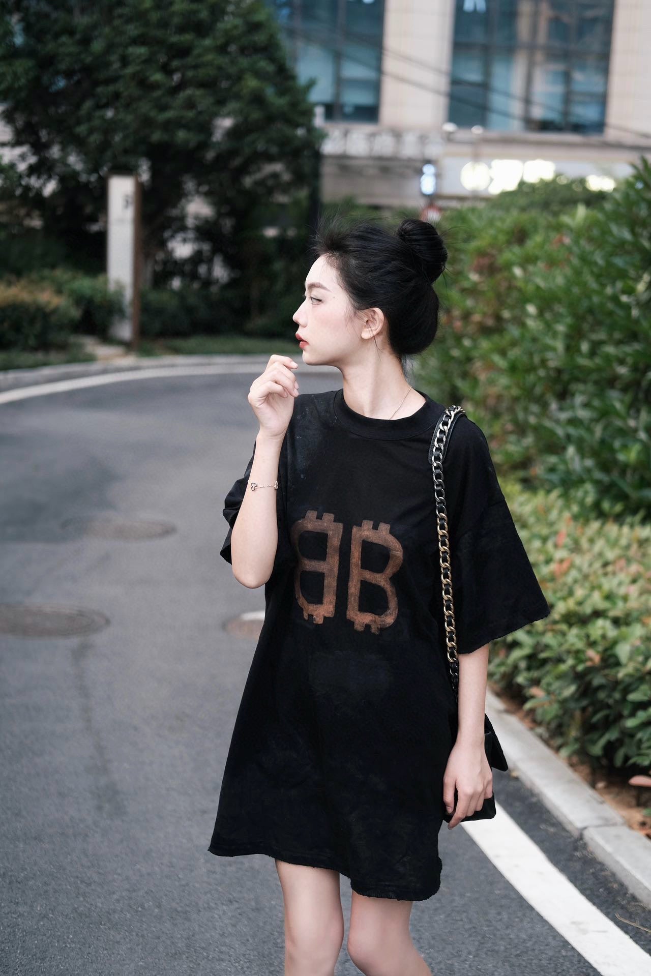 LuxluxHouse Best Quality Clothes Balenciaga T-shirt