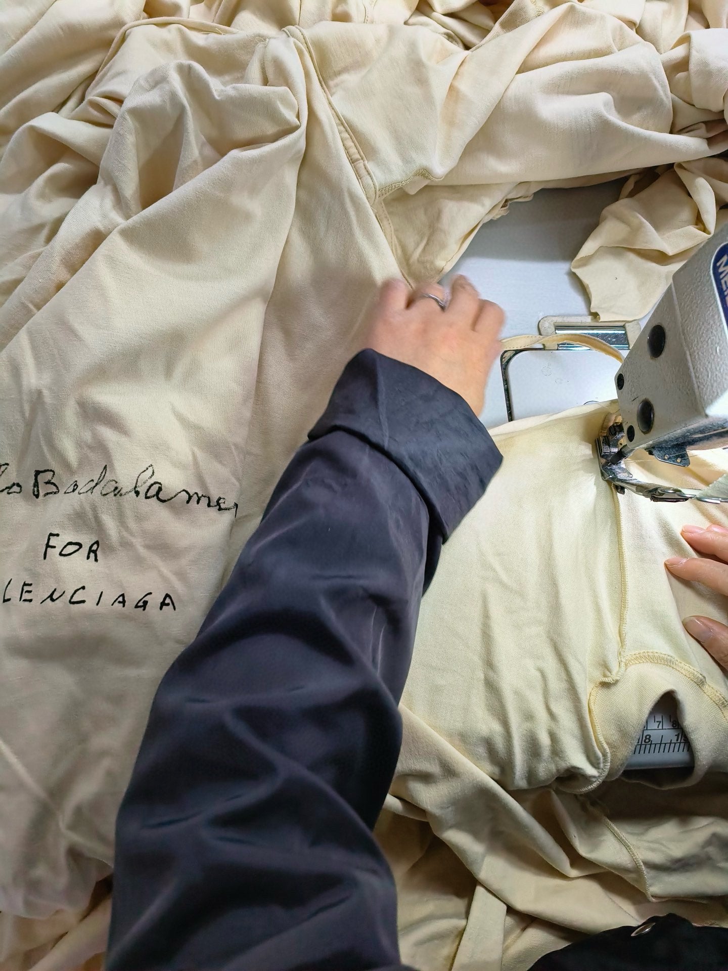 LuxluxHouse Best Quality Clothes Balenciaga T-shirt