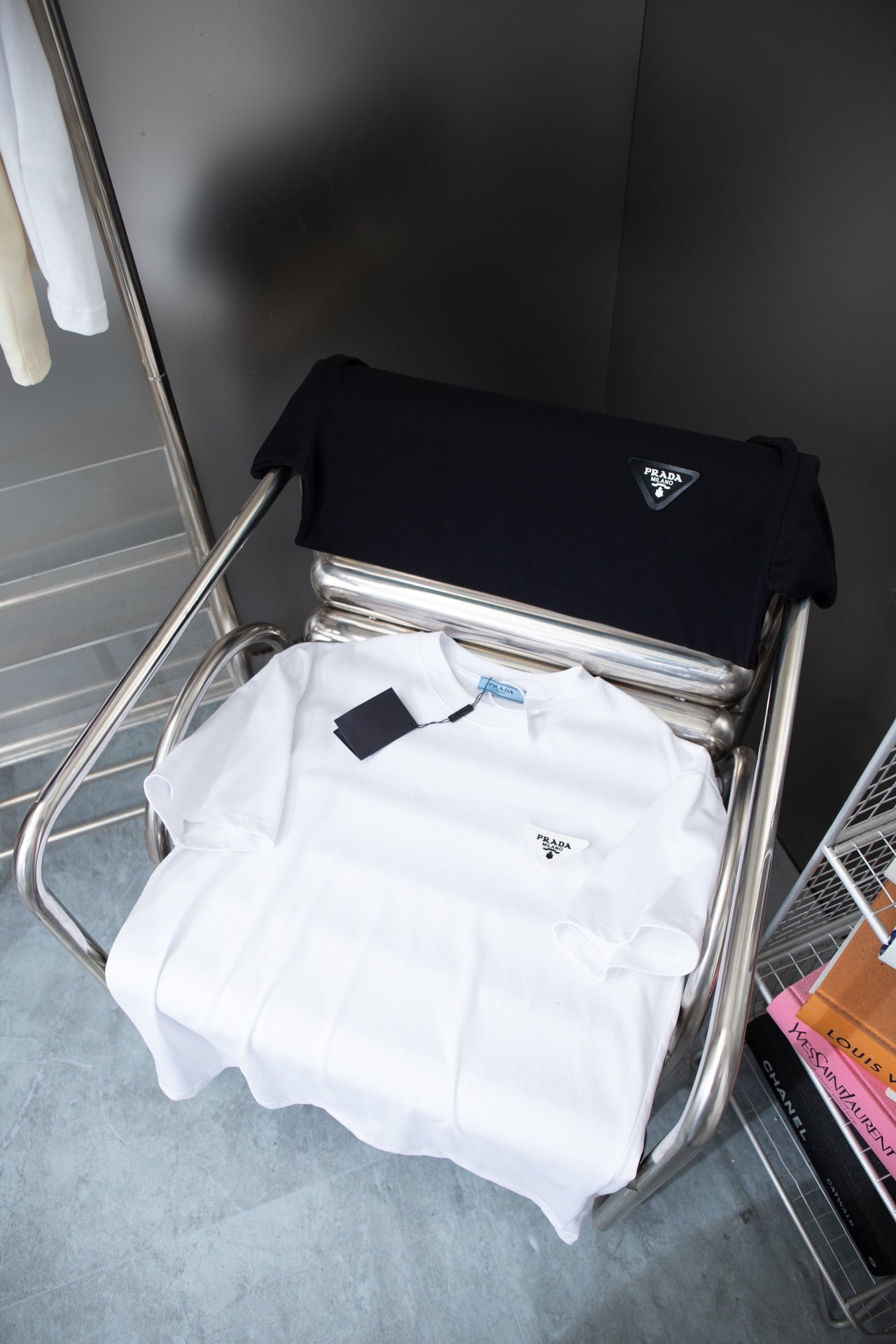 LuxluxHouse Best Quality Clothes T-shirt Prada