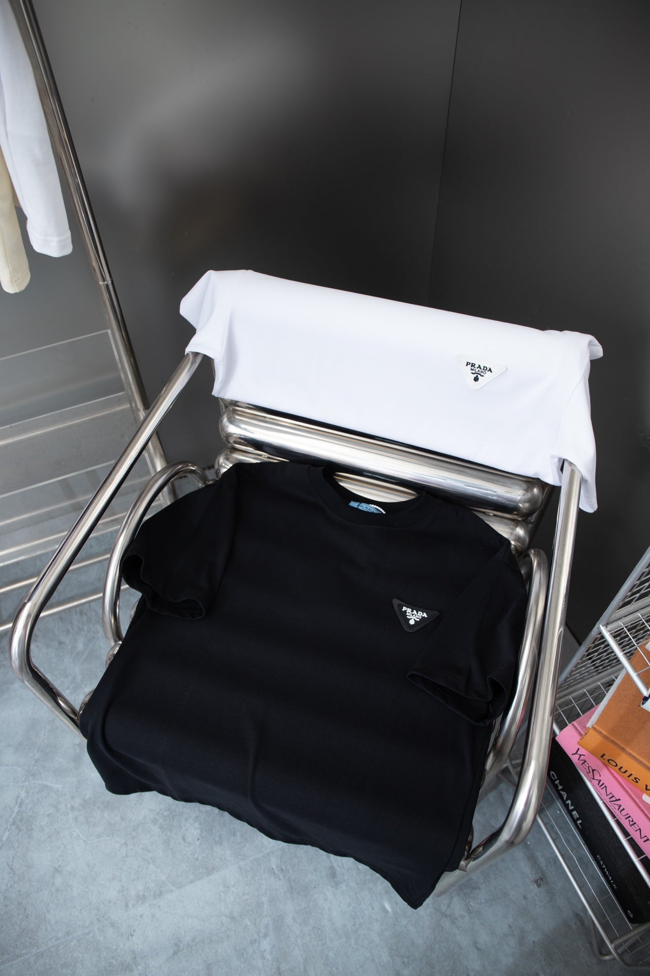 LuxluxHouse Best Quality Clothes T-shirt Prada