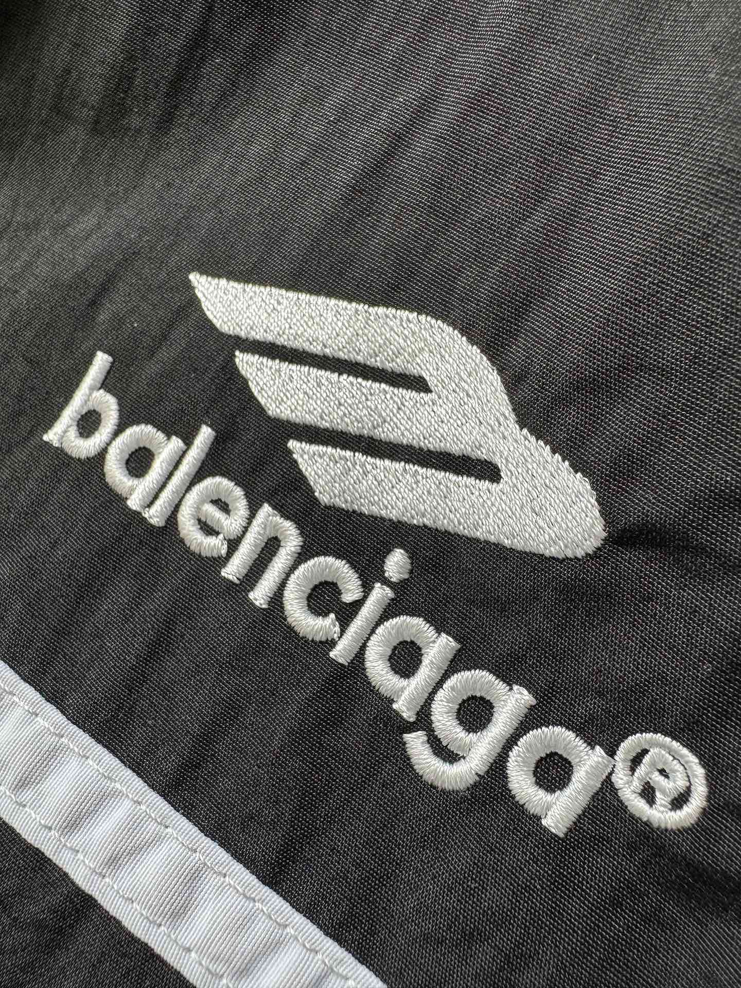 LuxluxHouse Best Quality Clothes Balenciaga Coats & Jackets