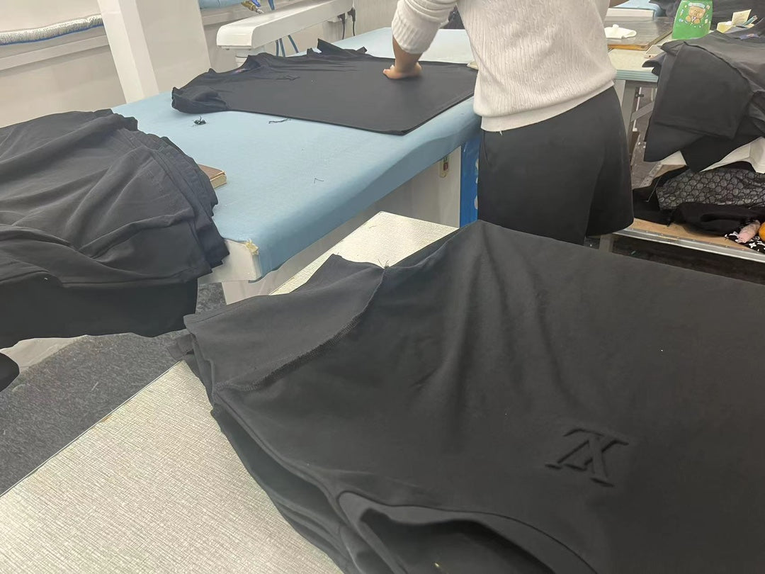 LuxluxHouse Best Quality Clothes T-shirt Louis Vuitton
