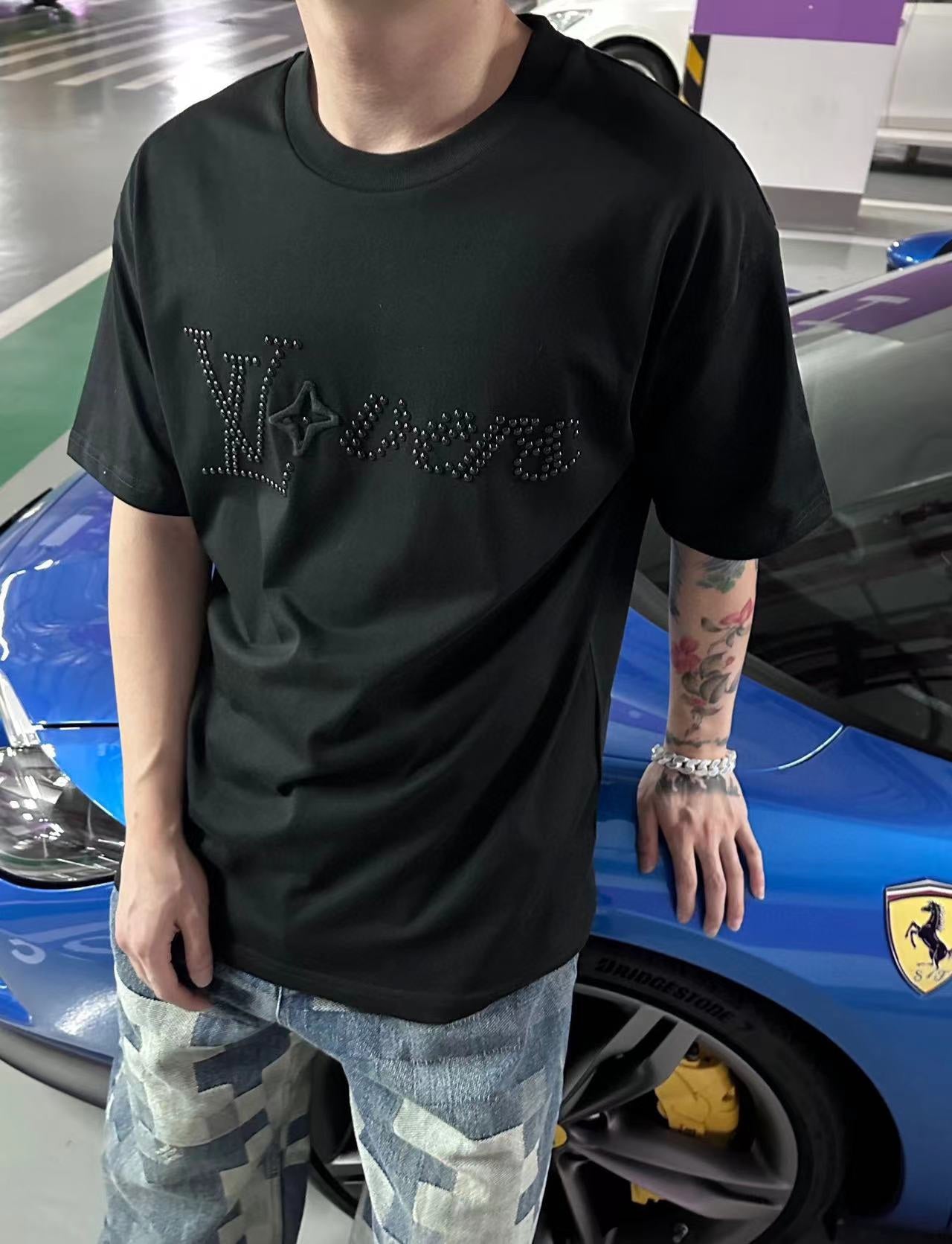 LuxluxHouse Best Quality Clothes T-shirt Louis Vuitton