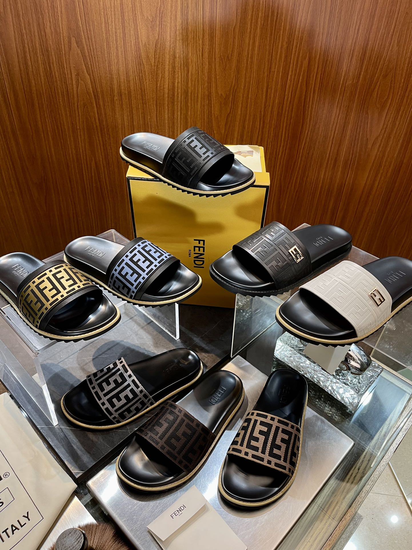 LuxluxHouse Best Quality Sandals Fendi