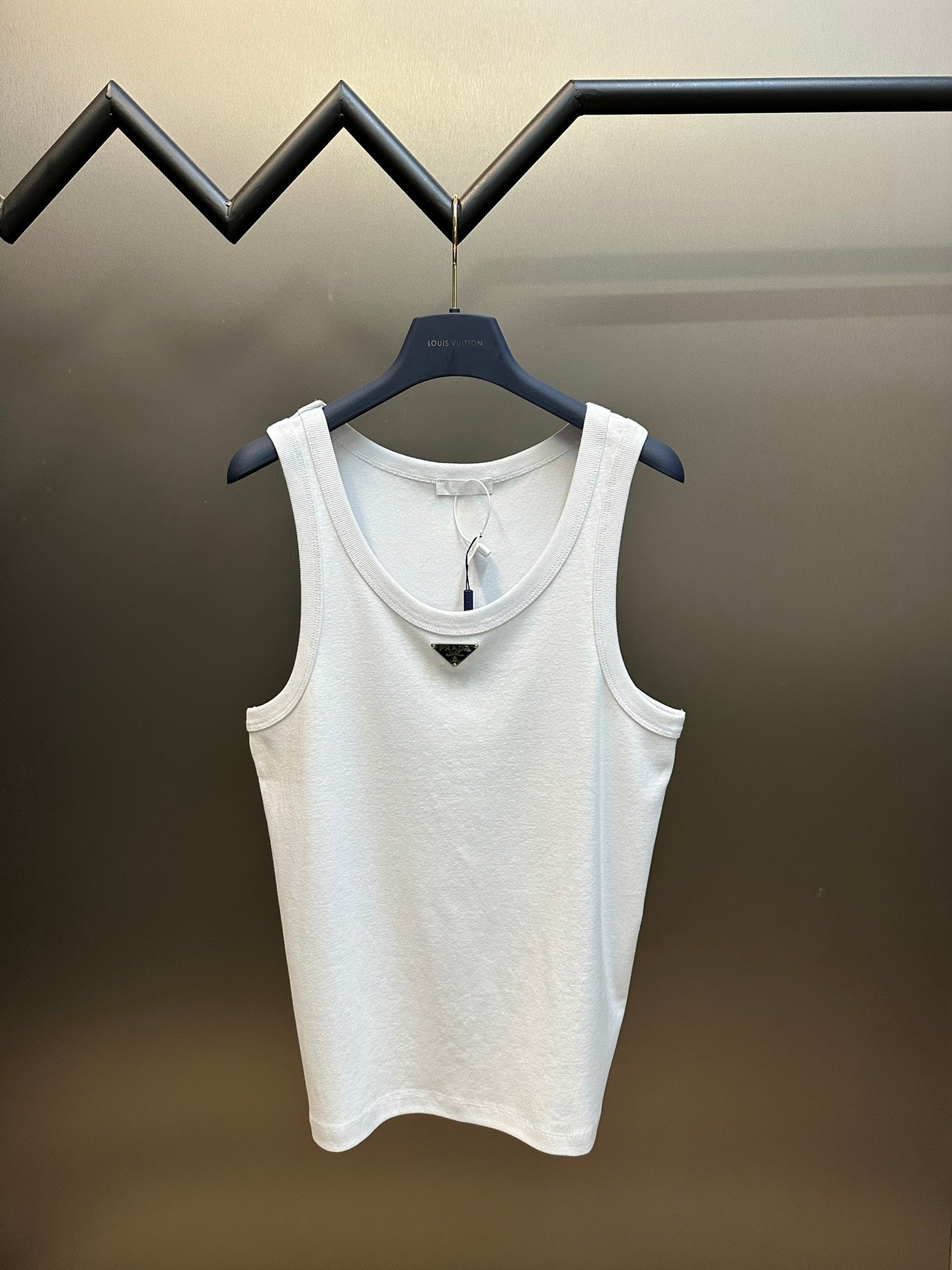 LuxluxHouse Best Quality Clothes T-shirt Prada