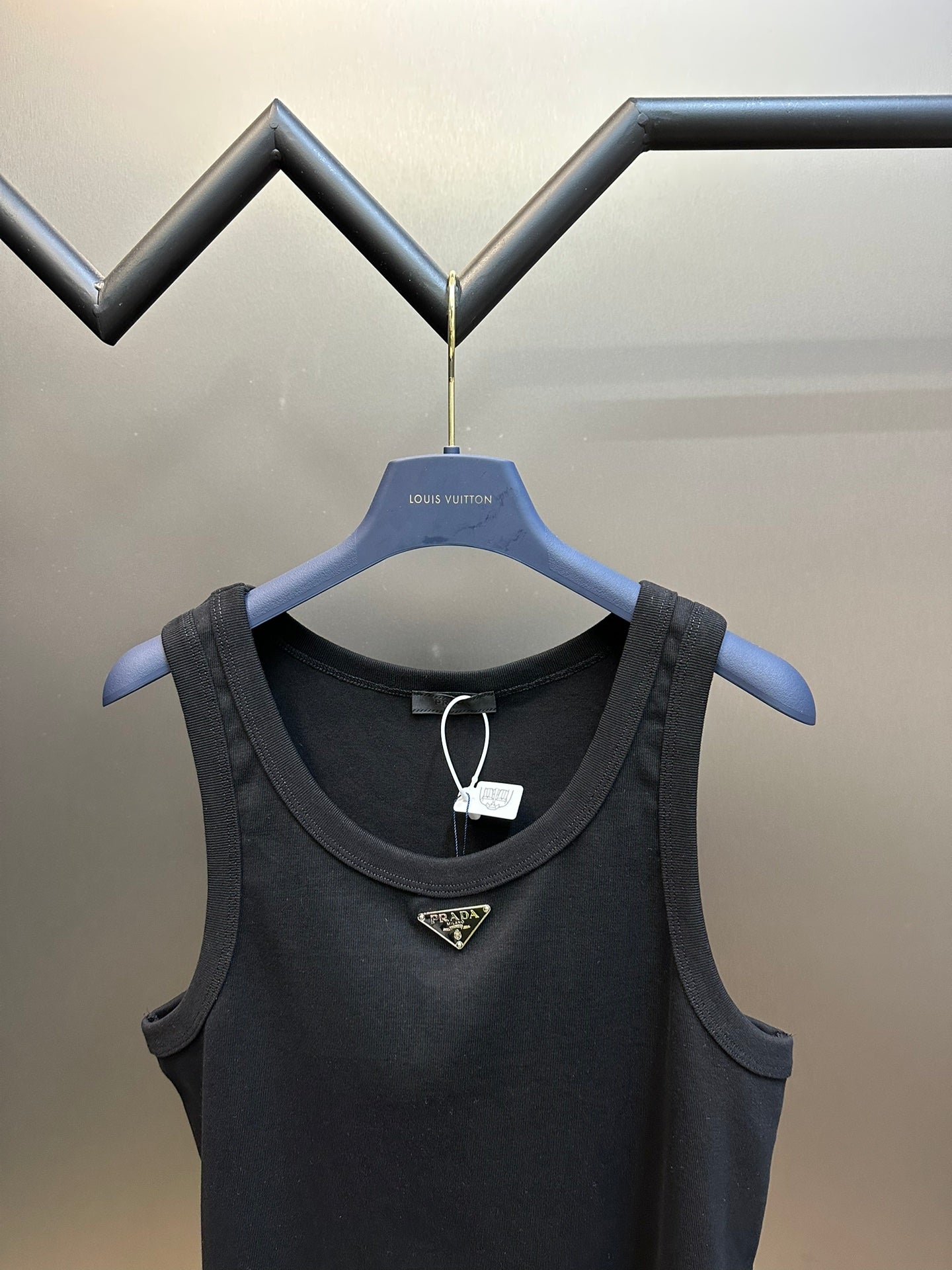 LuxluxHouse Best Quality Clothes T-shirt Prada