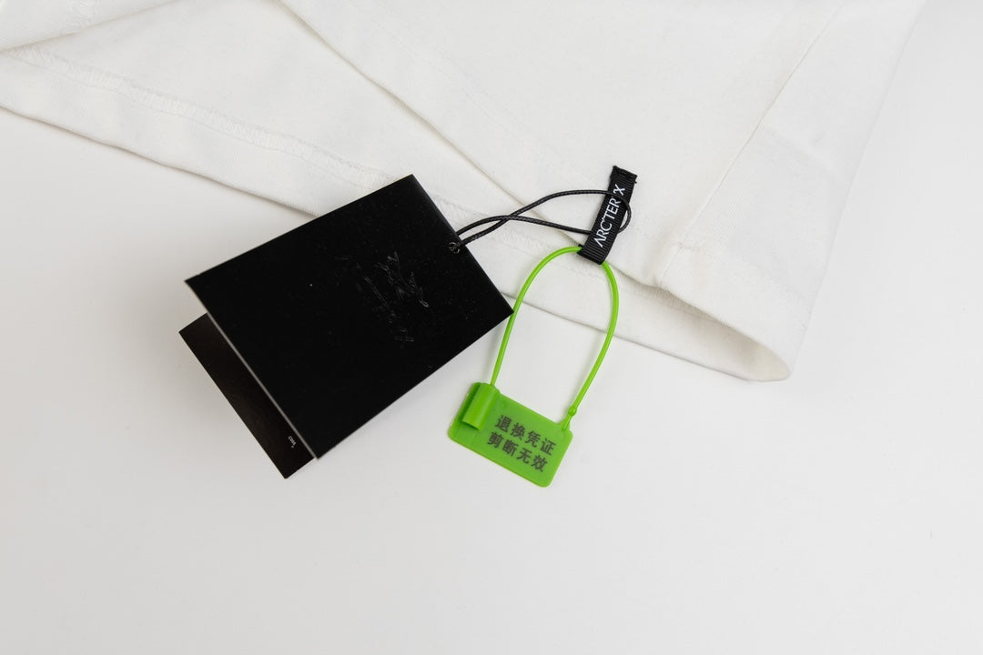 LuxluxHouse Best Quality Clothes T-shirt Arcteryx