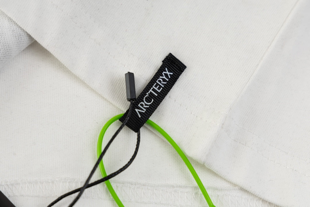 LuxluxHouse Best Quality Clothes T-shirt Arcteryx