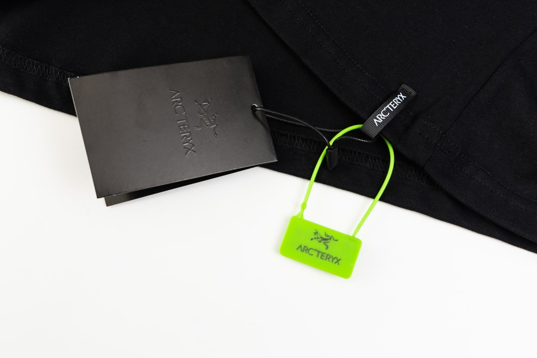 LuxluxHouse Best Quality Clothes T-shirt Arcteryx