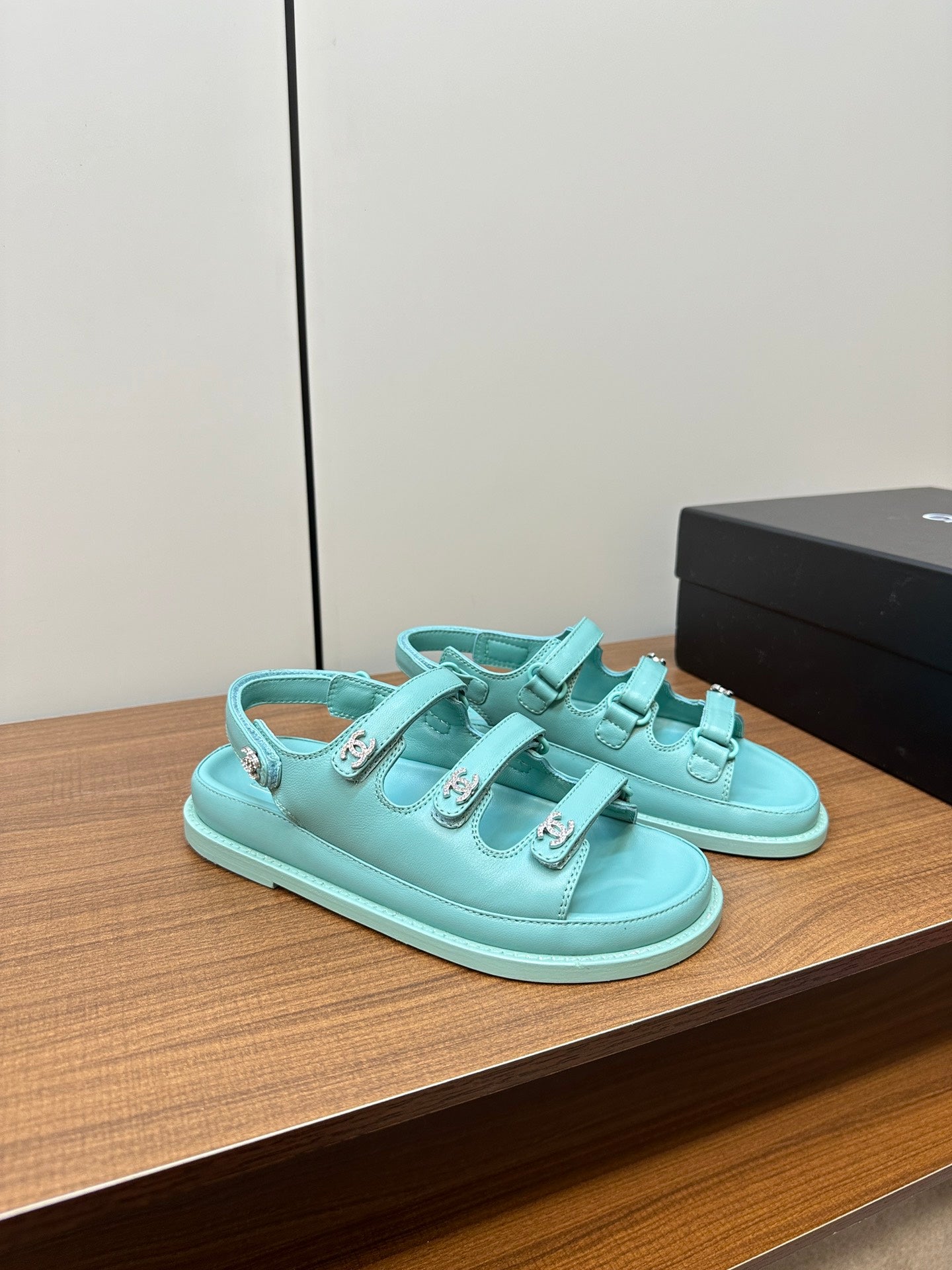 LuxluxHouse Best Quality Chanel Sandals