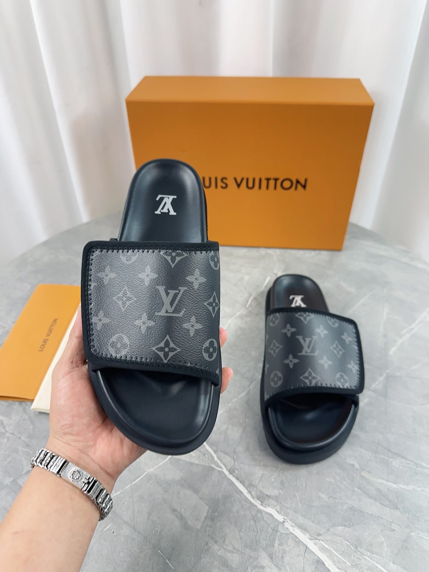 LuxluxHouse Best Quality Sandals Louis Vuitton