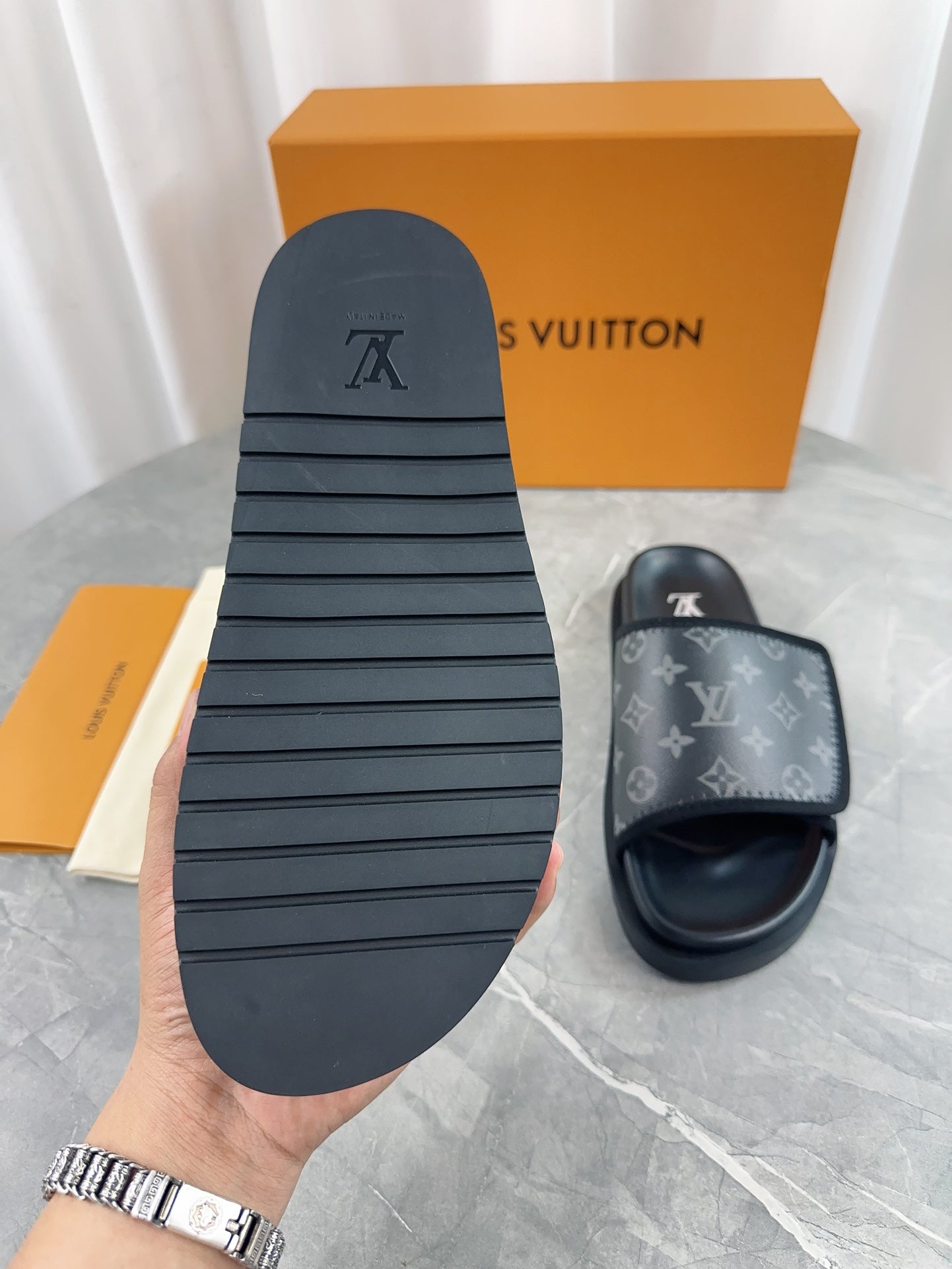 LuxluxHouse Best Quality Sandals Louis Vuitton