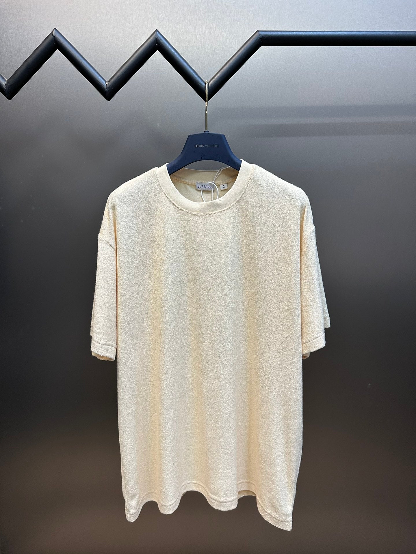 LuxluxHouse Burberry T-shirt NO.1