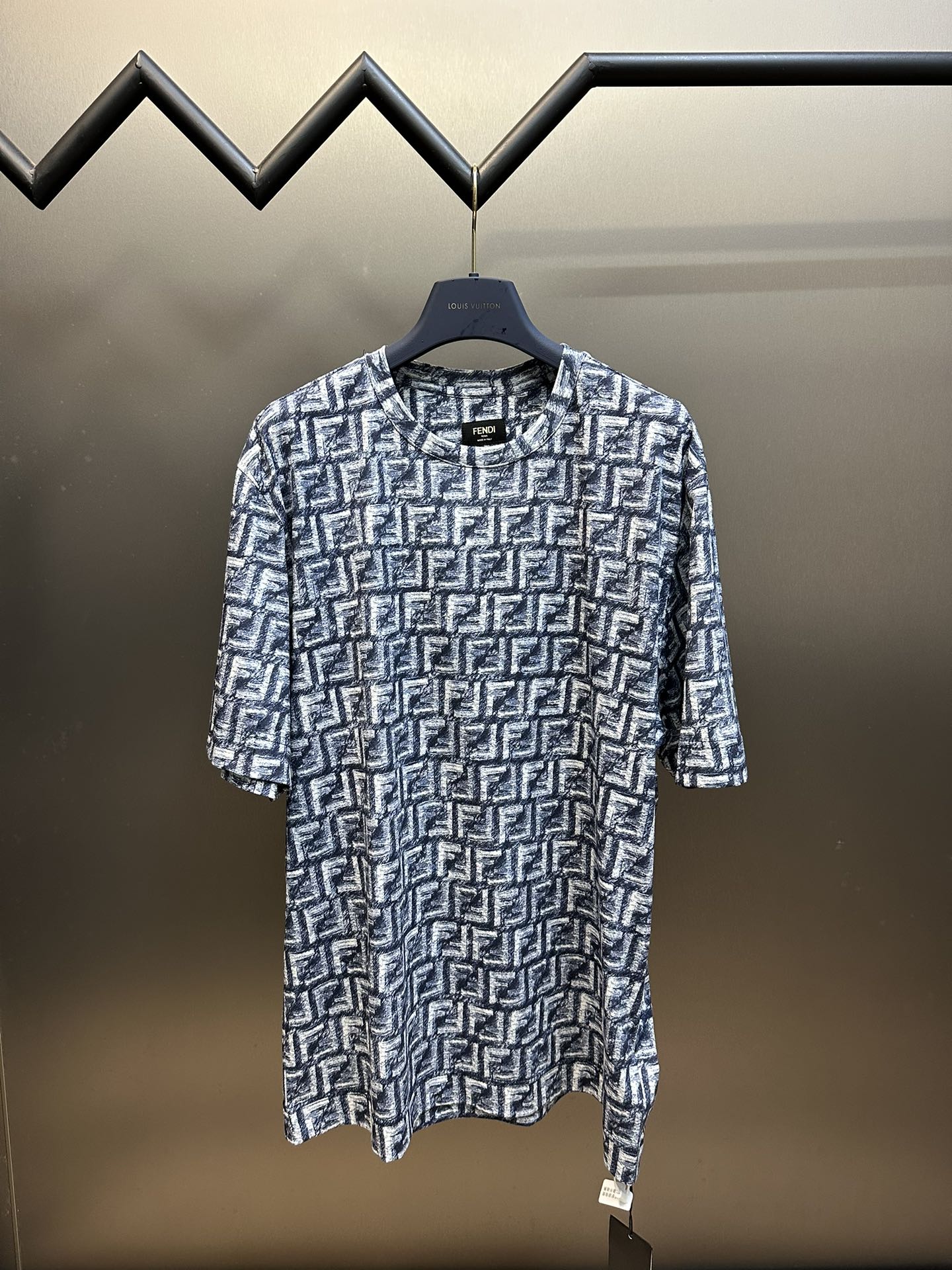 LuxluxHouse Fendi T-shirt NO.1