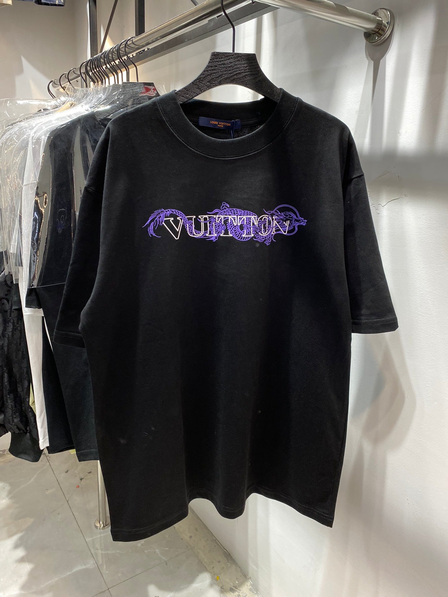 LuxluxHouse Louis Vuitton T-shirt NO.3