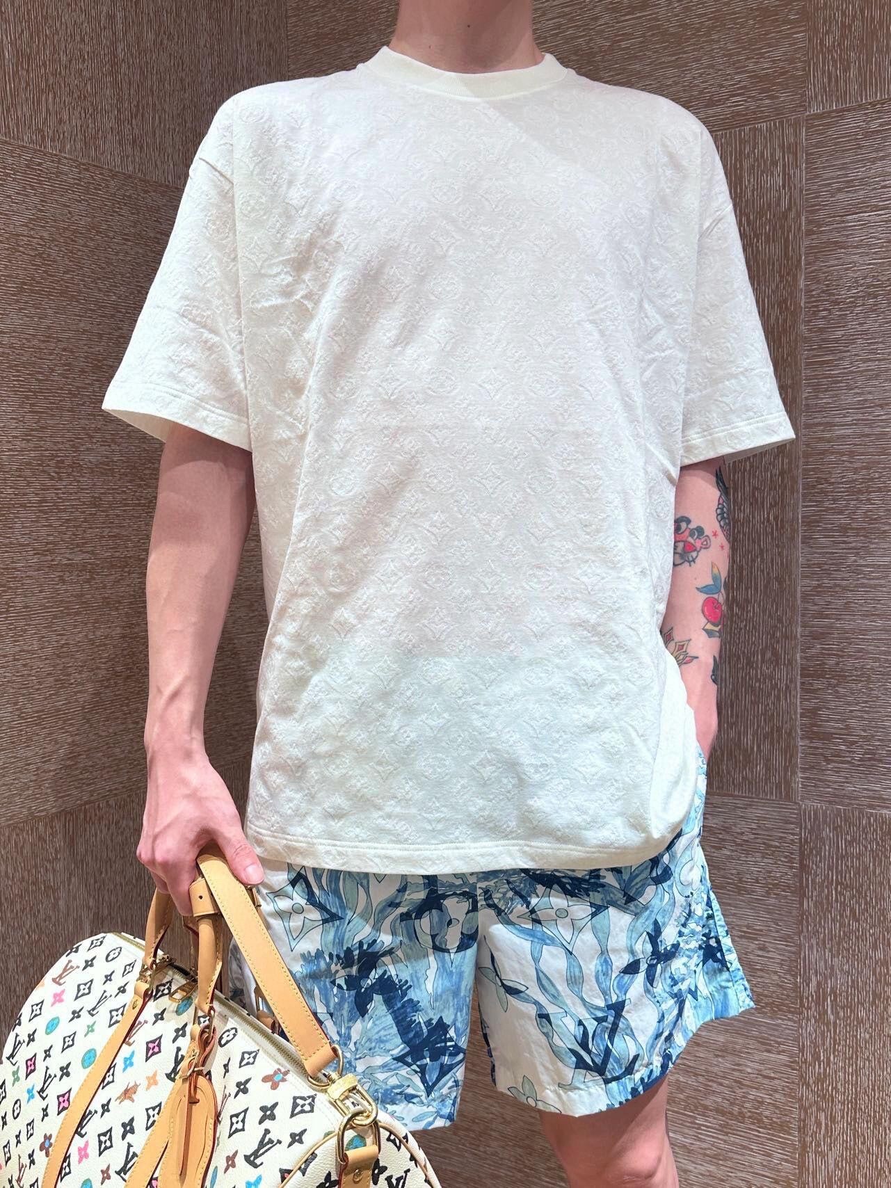 LuxluxHouse Best Quality Clothes T-shirt Louis Vuitton