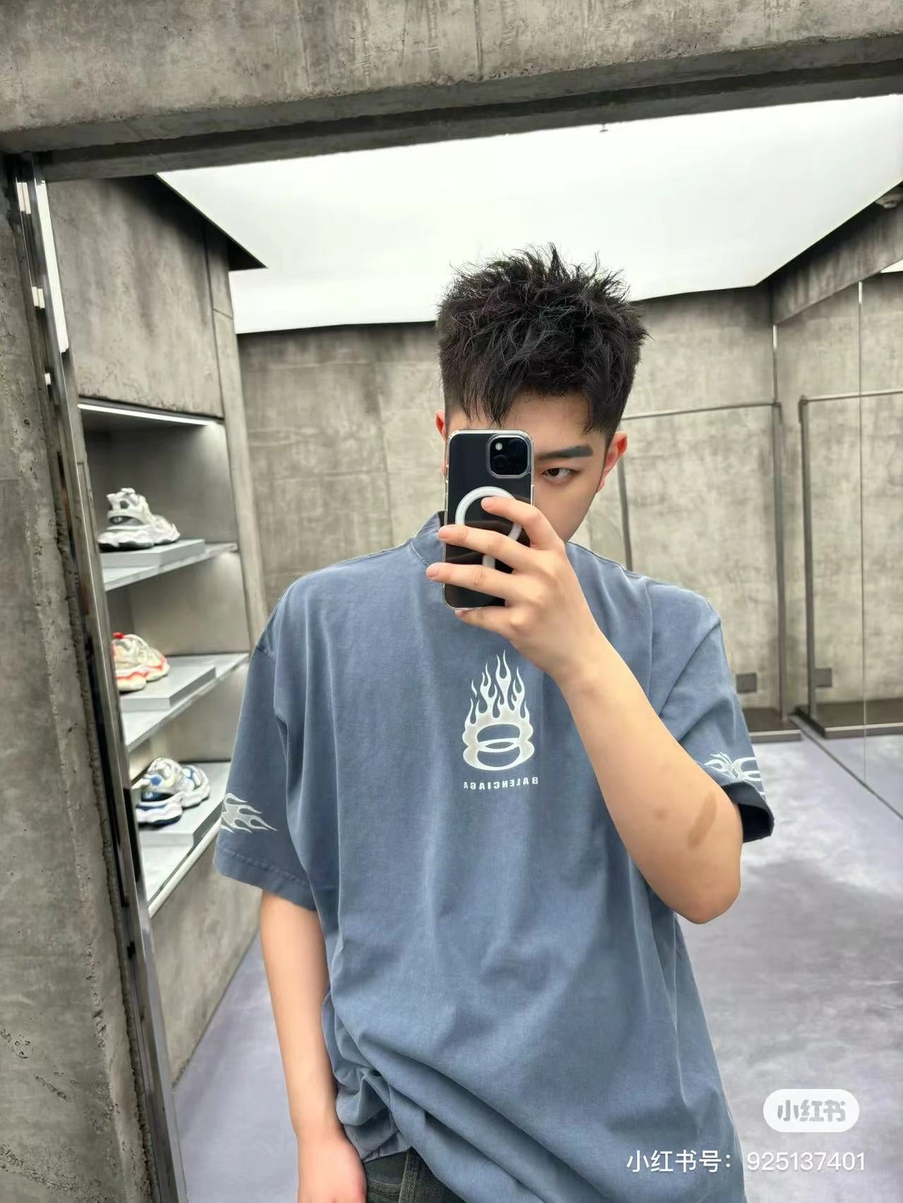 LuxluxHouse Best Quality Clothes Balenciaga T-shirt