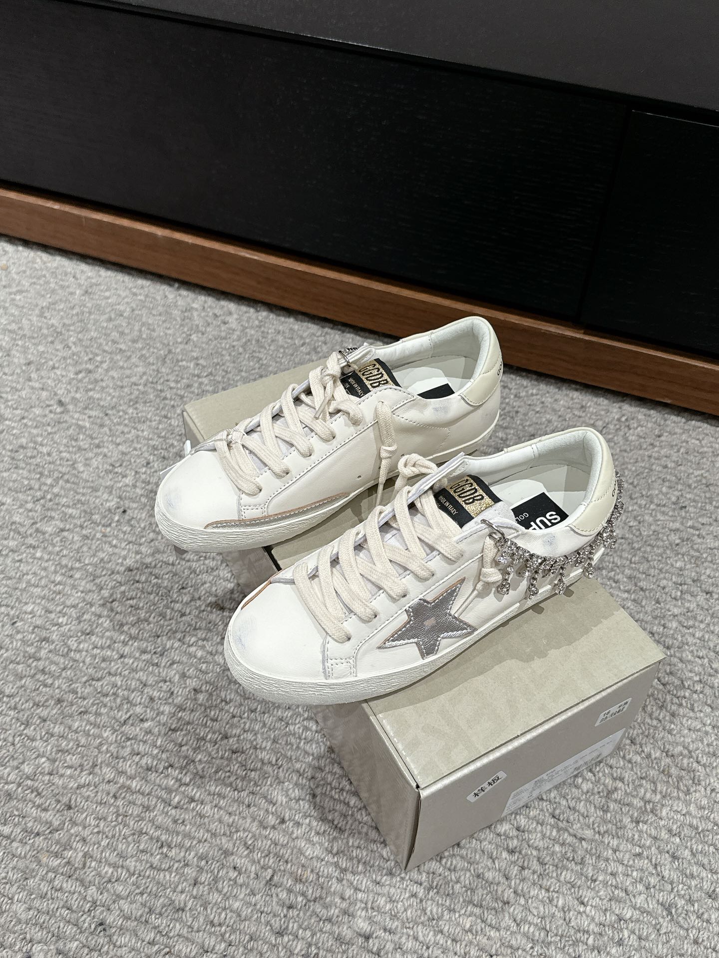 LuxluxHouse Best Quality Shoes Golden Goose