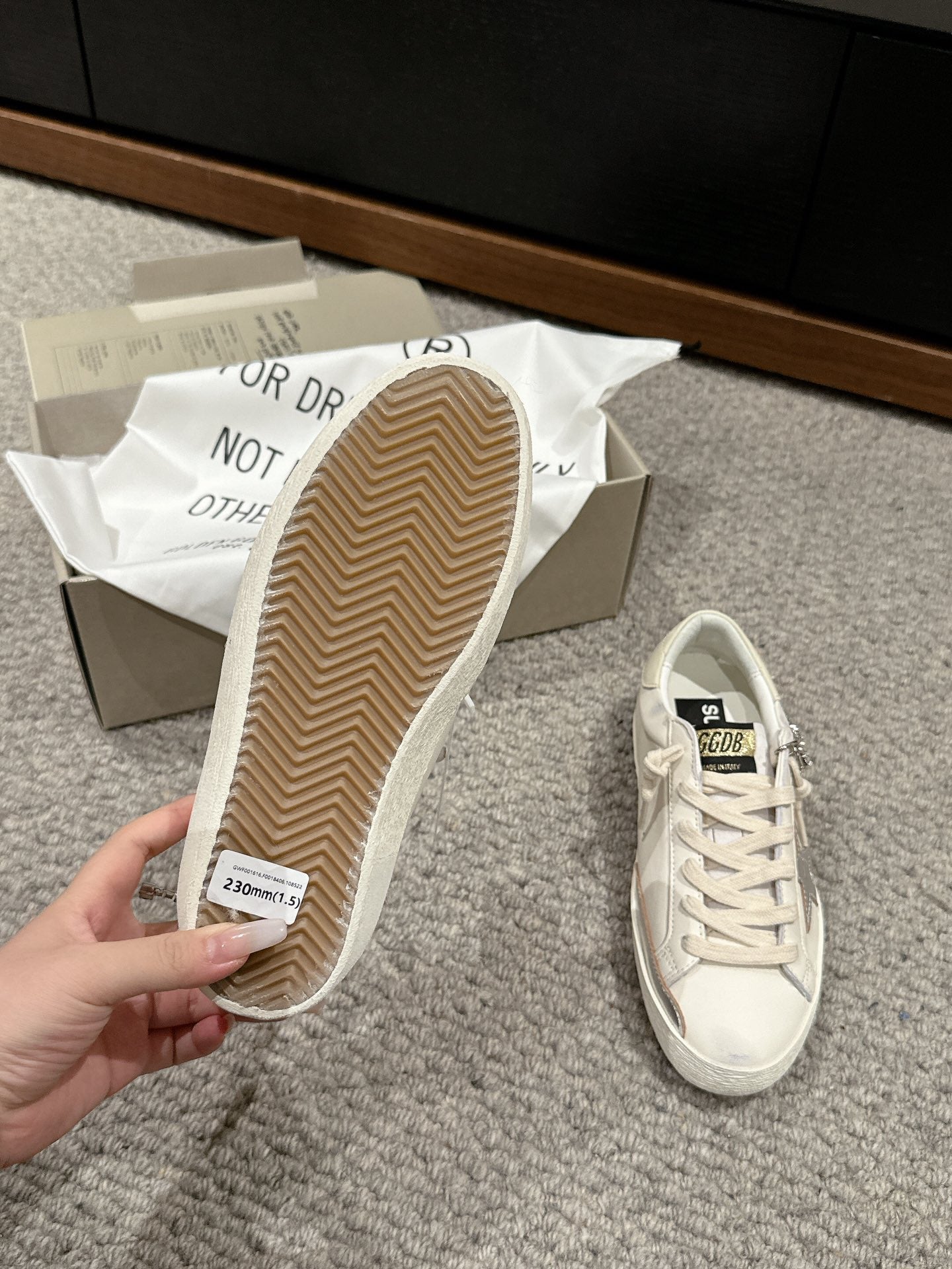 LuxluxHouse Best Quality Shoes Golden Goose