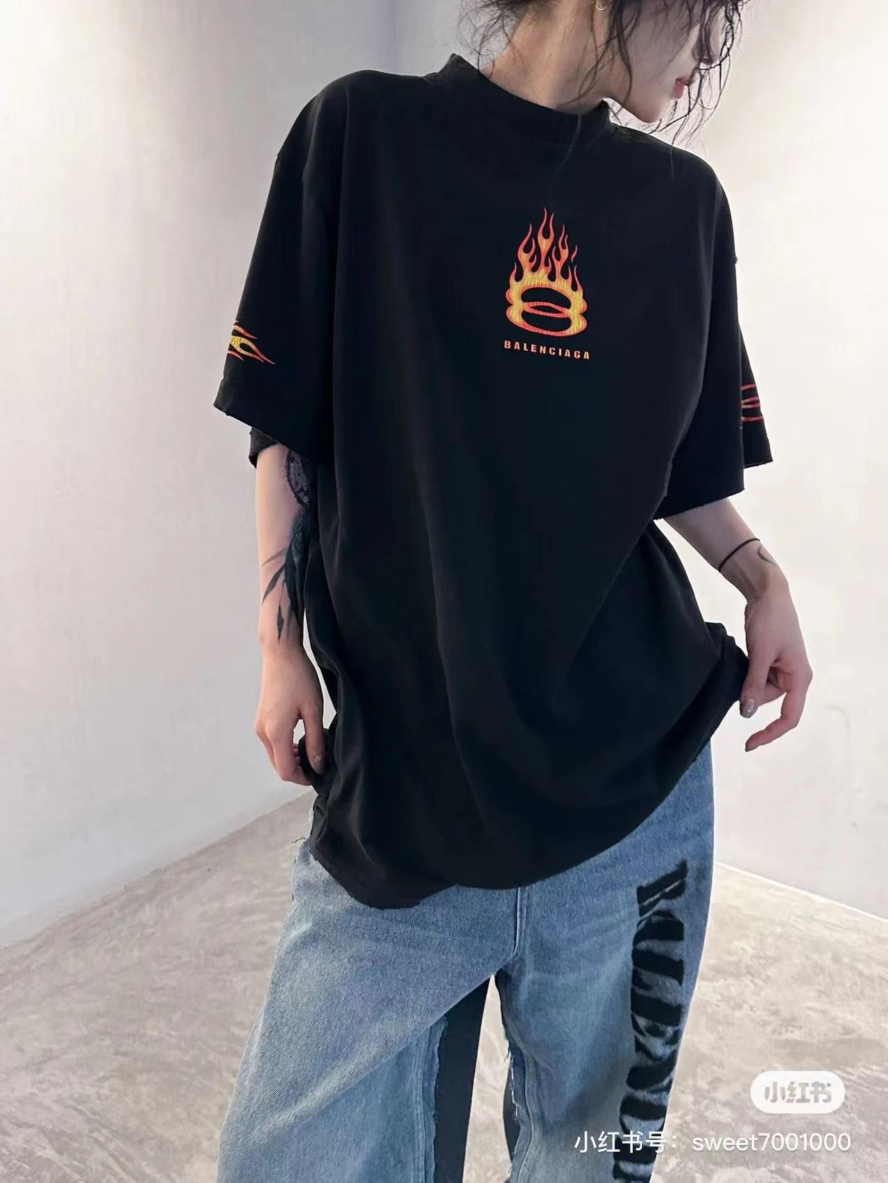 LuxluxHouse Best Quality Clothes Balenciaga T-shirt