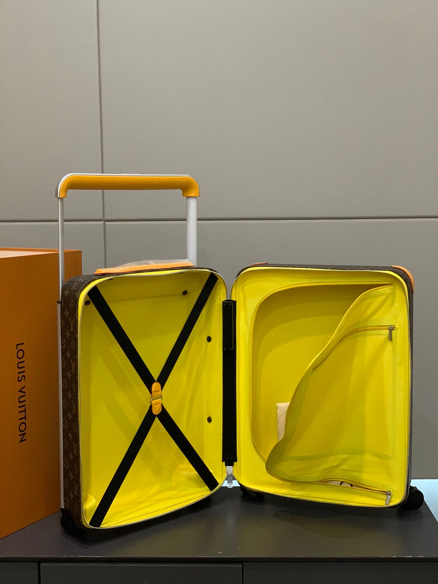 LuxluxHouse Best Quality Bags Luggage