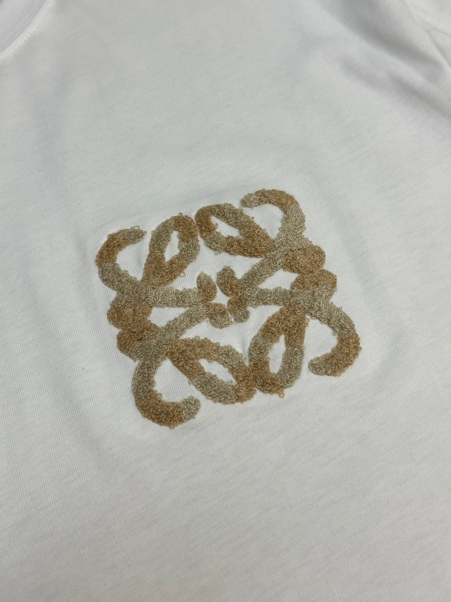 LuxluxHouse Best Quality Clothes T-shirt Loewe